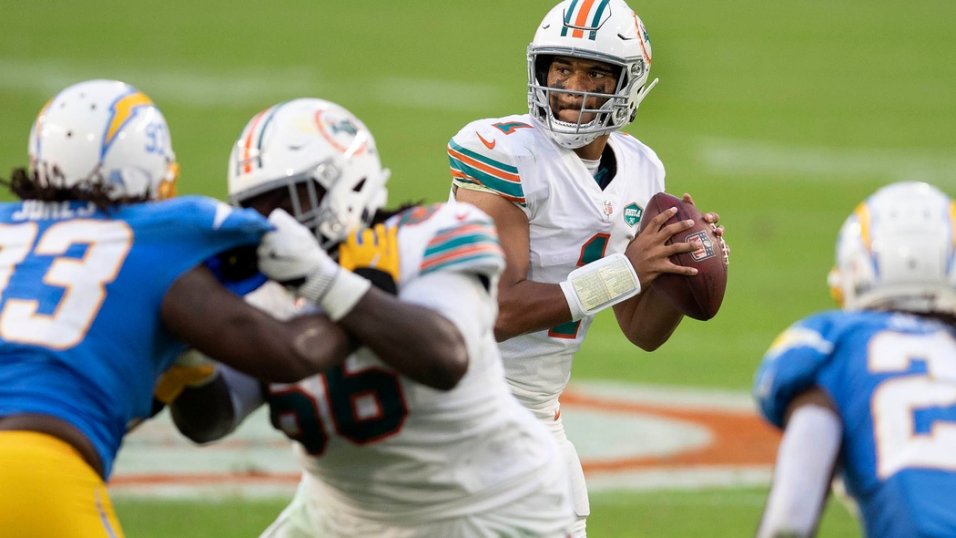NFL Week 10 PFF ReFocused: Miami Dolphins 29, Los Angeles Chargers