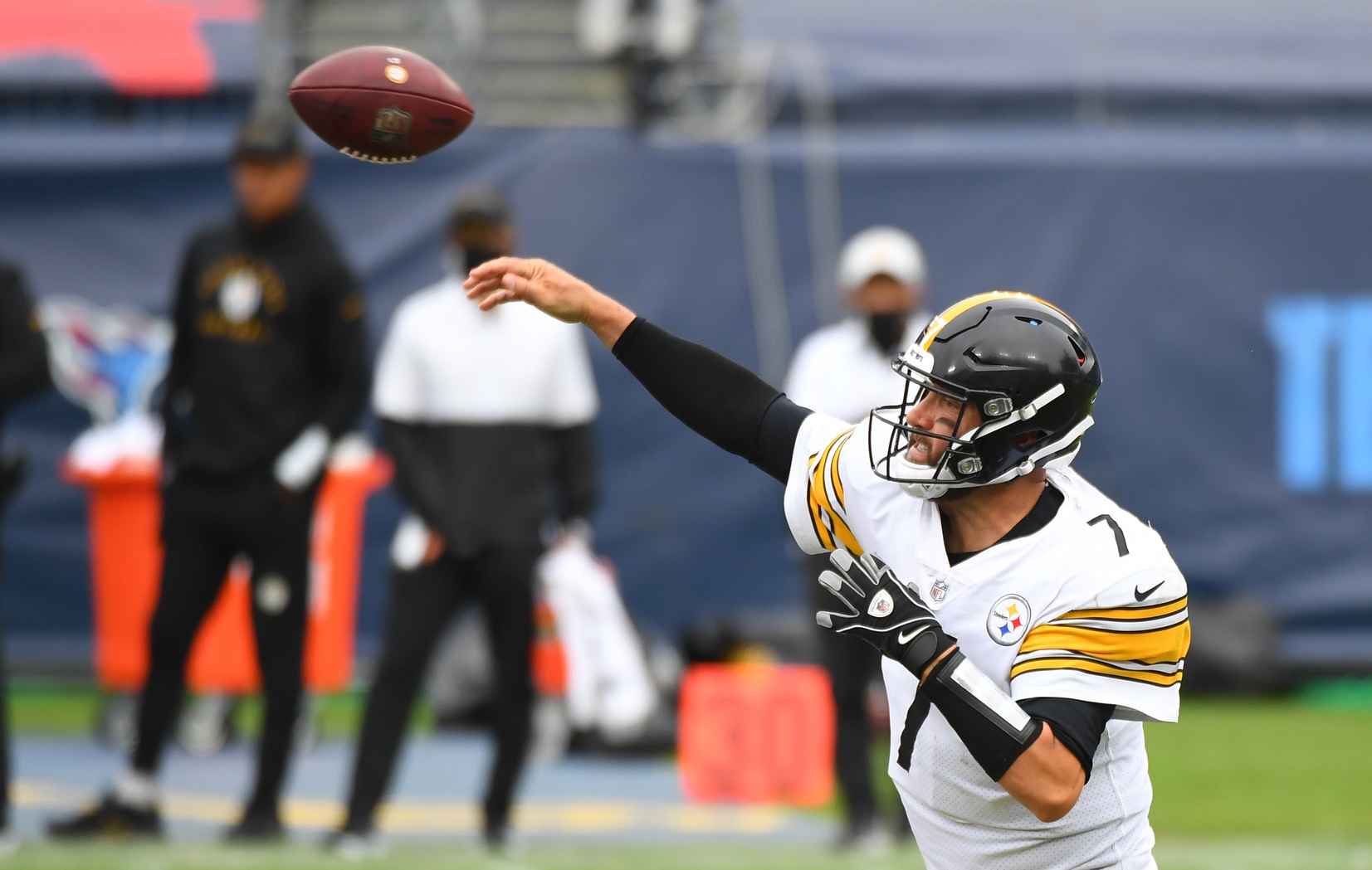 PFF grades: Ben Roethlisberger gets the worst mark among QBs for