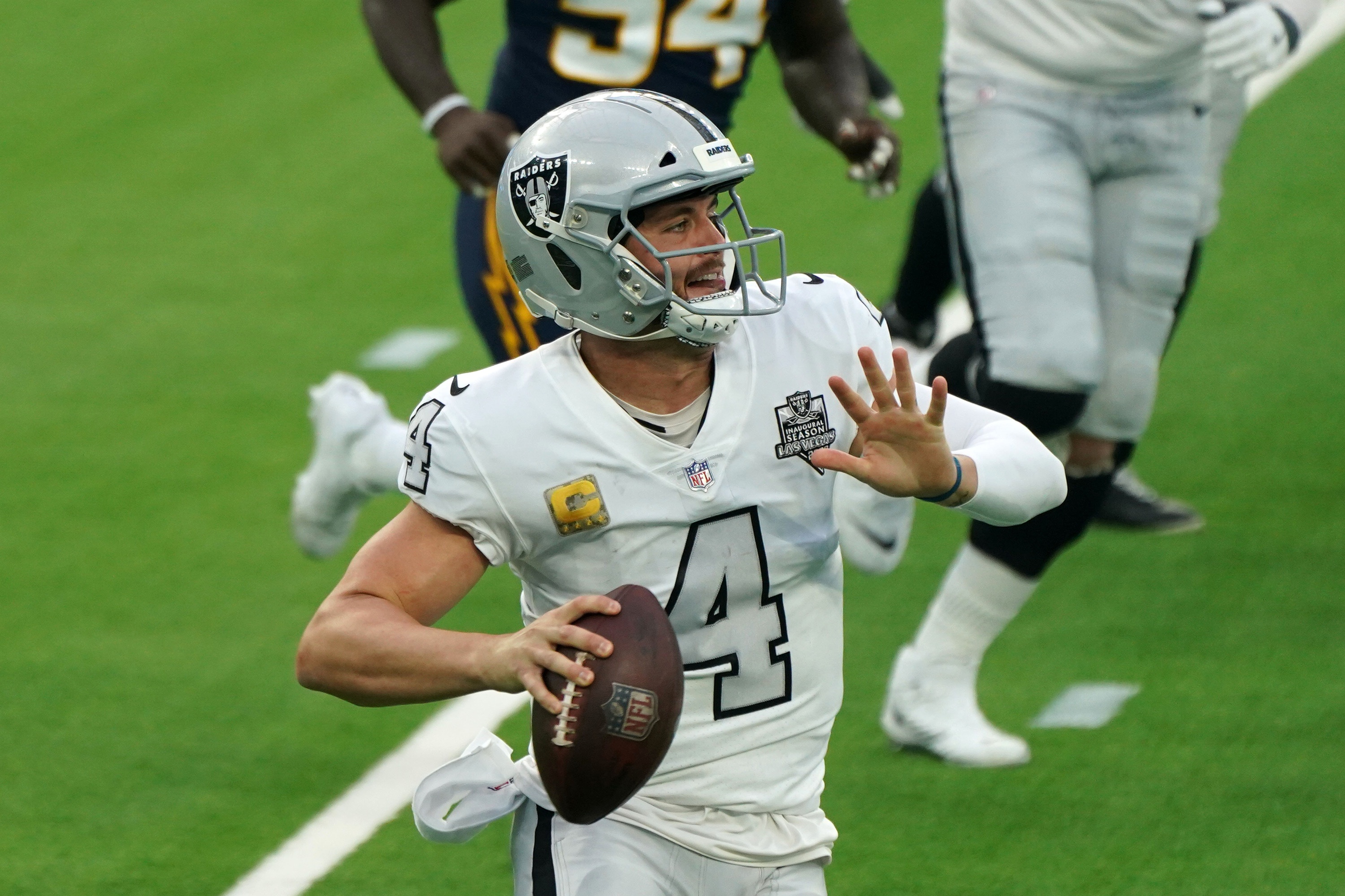 fantasy-football-draftkings-showdown-las-vegas-raiders-vs-kansas-city-chiefs-sunday-night-football