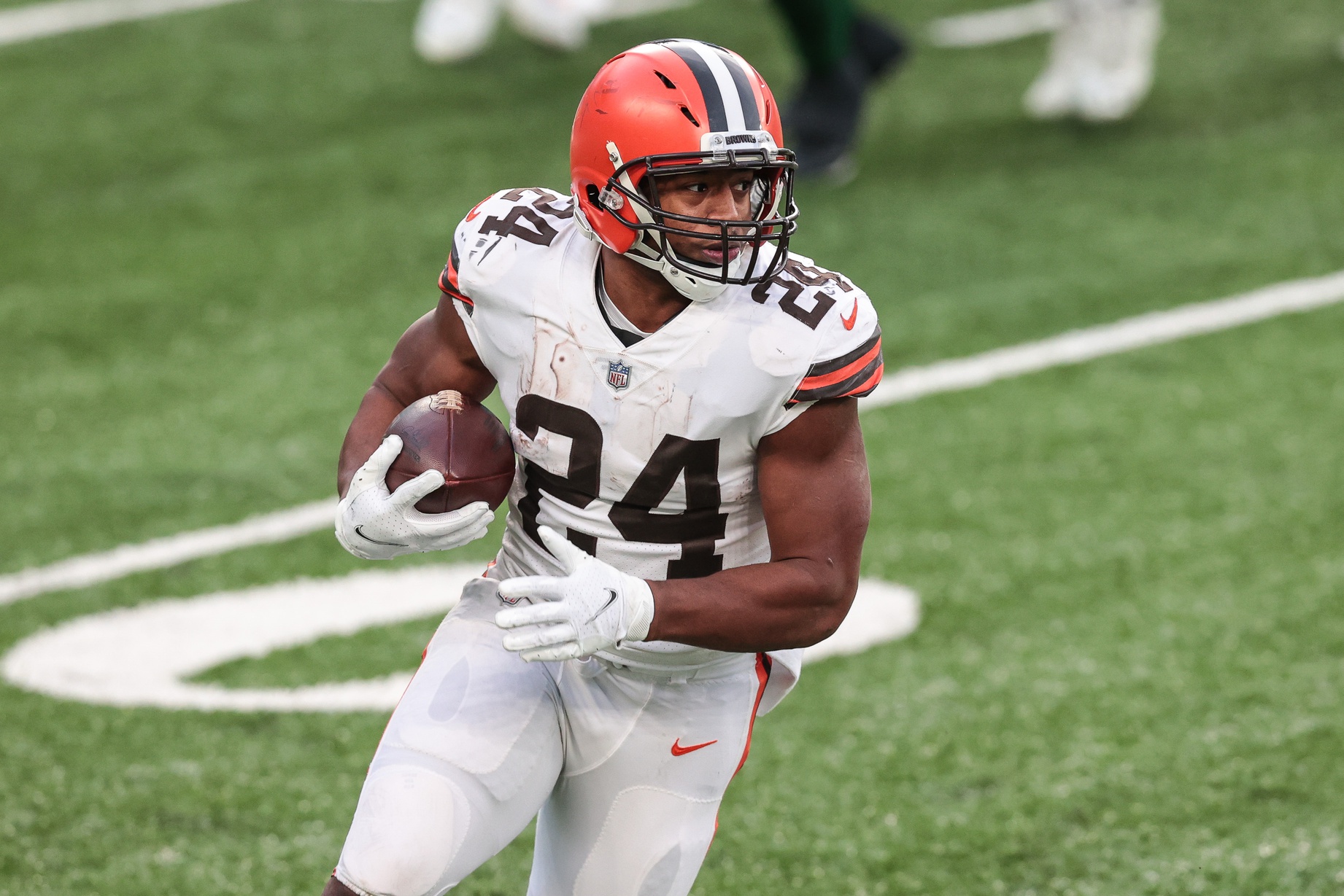 Nick chubb white store jersey