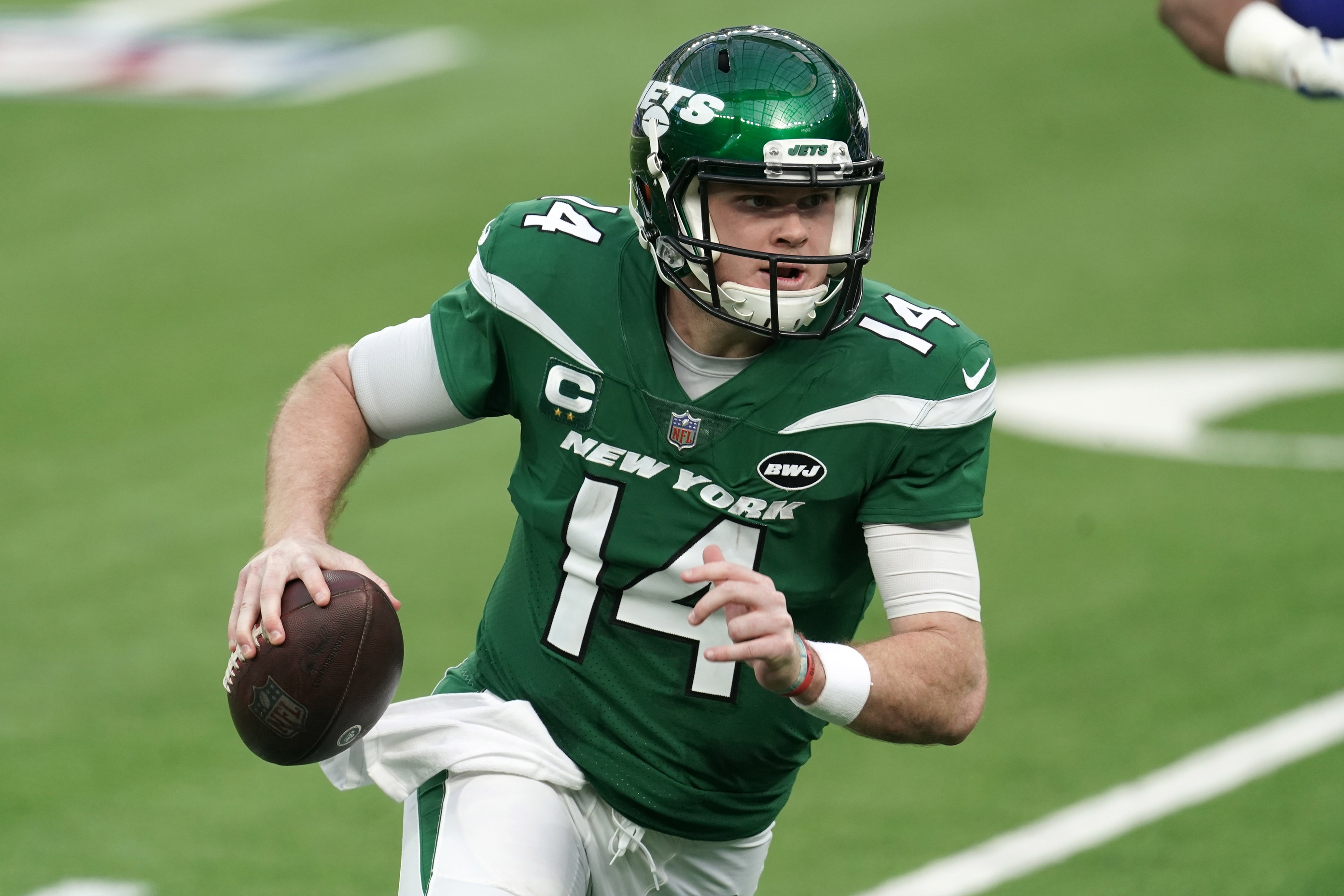 nfl-carolina-panthers-offensive-line-sam-darnold