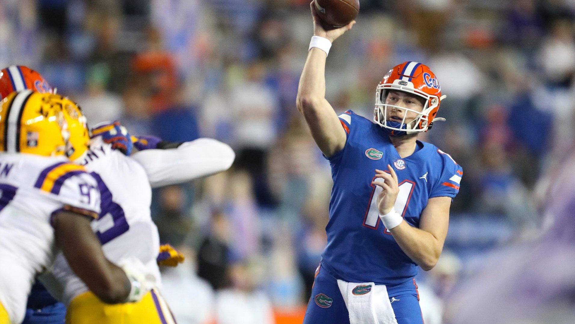 florida-edges-out-ucf-as-best-college-football-team-in-the-state