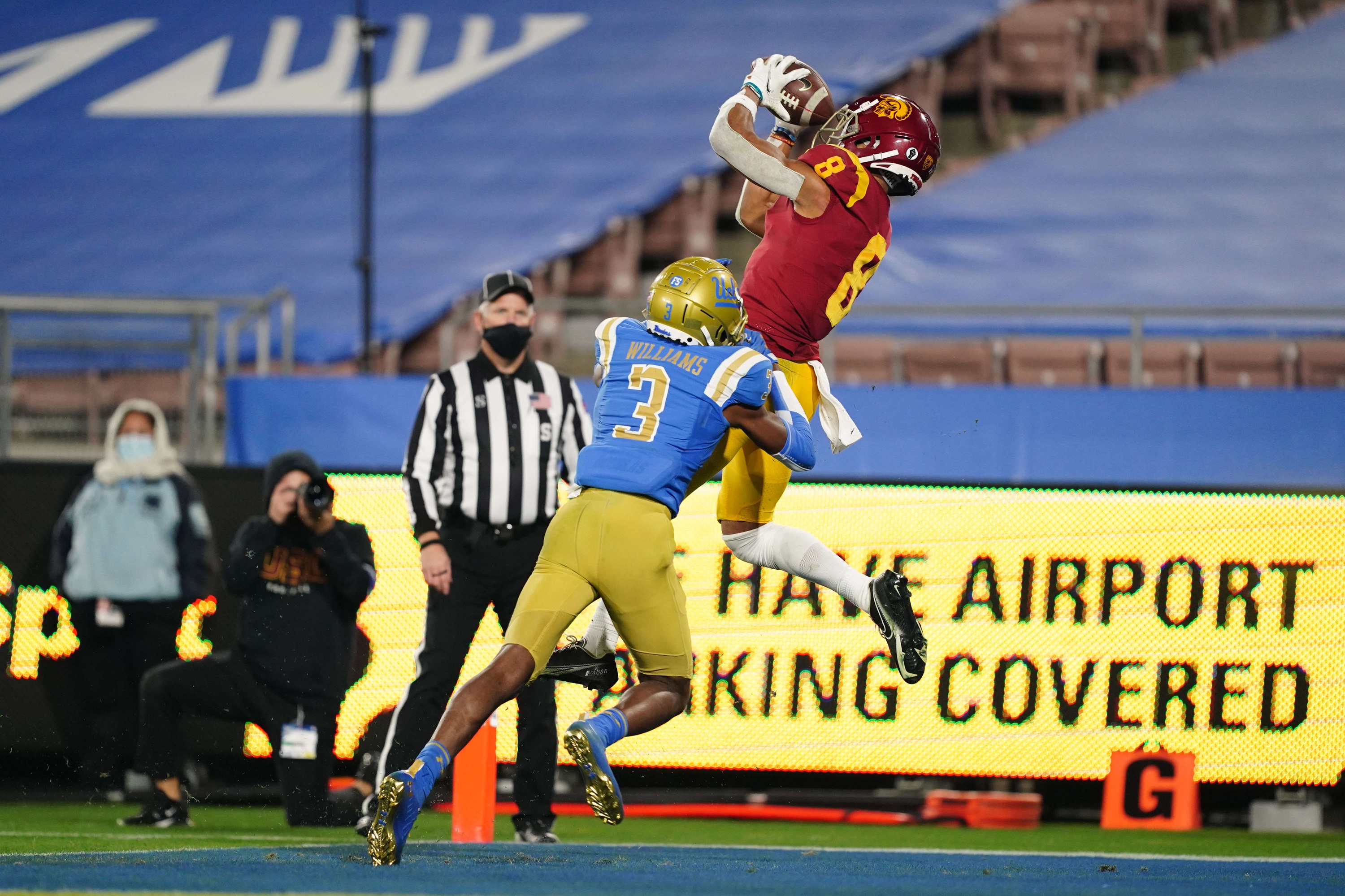 Jermar Jefferson earns Pac-12 Football Offensive Player of the Week  accolades 