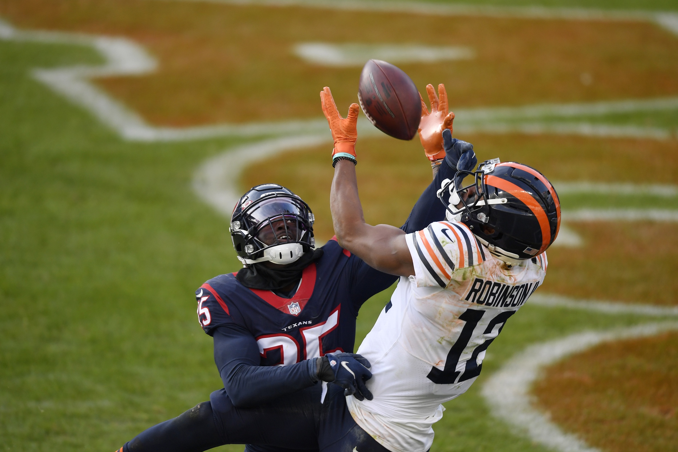 Allen Robinson II leads Chicago Bears receiving corps that