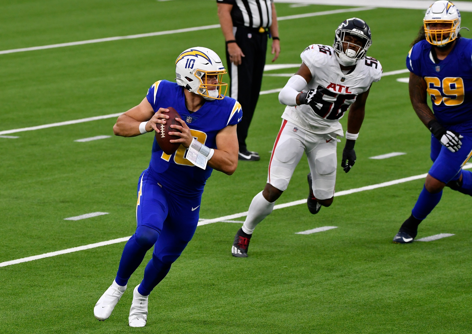 NFL Week 14 PFF ReFocused: Los Angeles Chargers 20, Atlanta