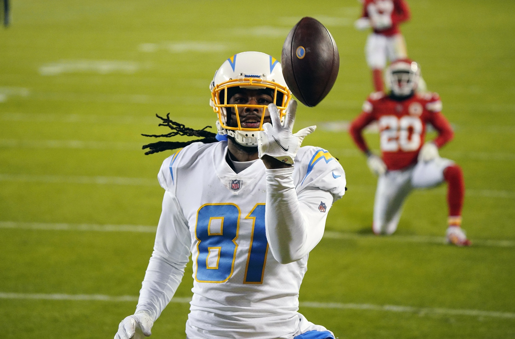 los angeles chargers at kansas city chiefs