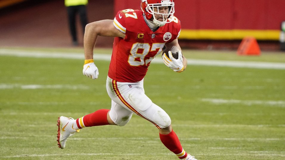 PFF Fantasy Football on X: Travis Kelce in last Chargers vs