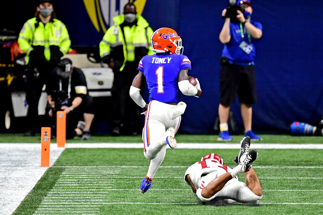 2021 NFL Draft Profile: Is DeVonta Smith the future at pass catcher for the  Miami Dolphins? - The Phinsider