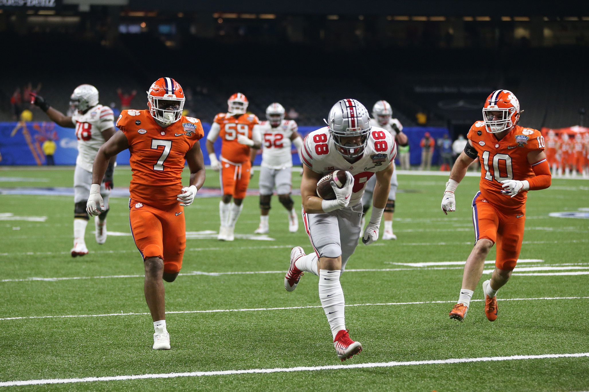 college-football-ohio-state-alabama-justin-fields-tight-ends-offense-justin-fields-college-football-playoff-national-championship