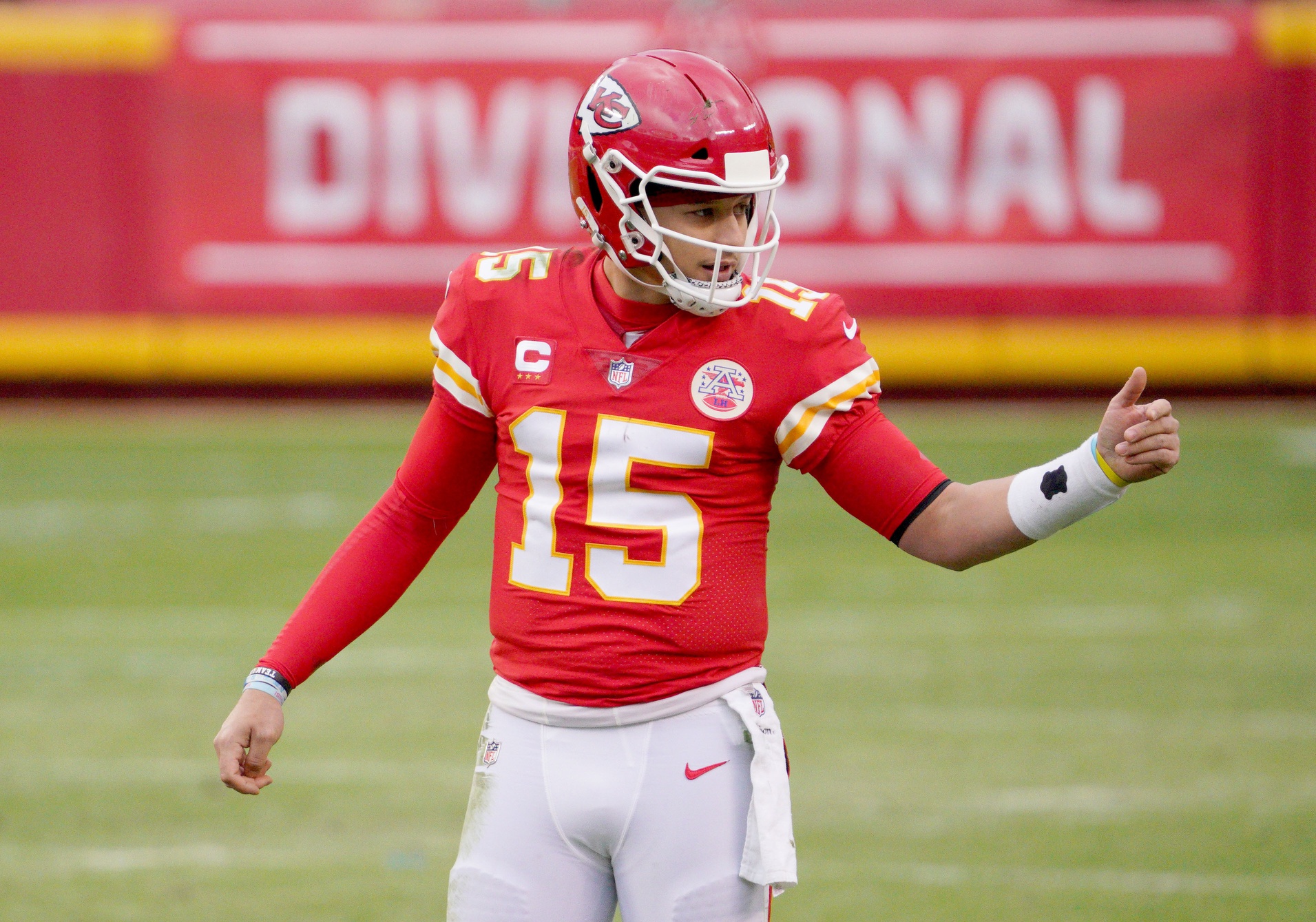 Kansas City Chiefs quarterback Patrick Mahomes (15) celebrates with tight  end Travis Kelce (87) after throwing a 67-yard touchdown pass to Tyreek  Hill during the first quarter of an NFL football game