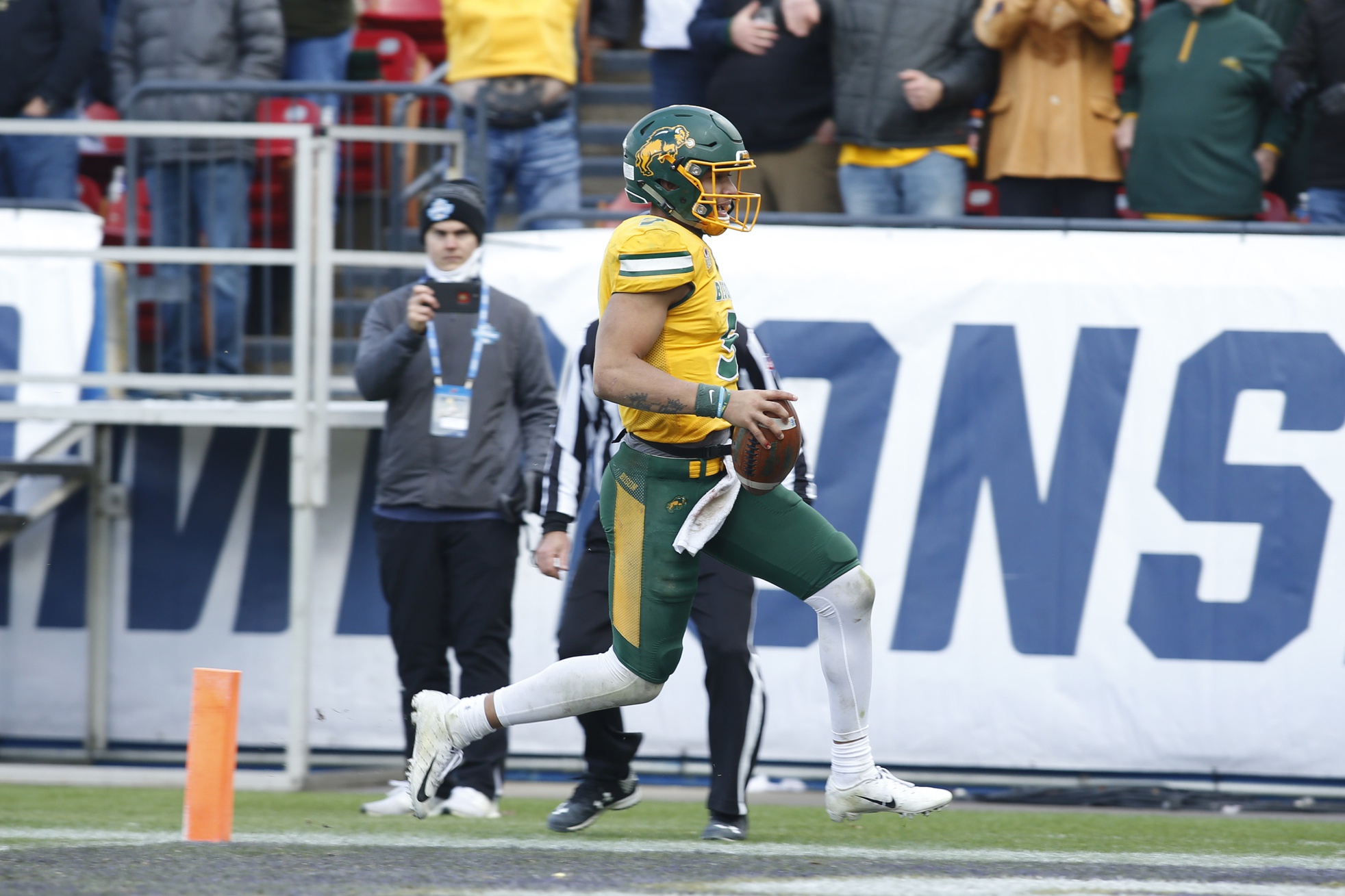 draft-trey-lance-college-football-2021-nfl-draft-profile-north-dakota-state
