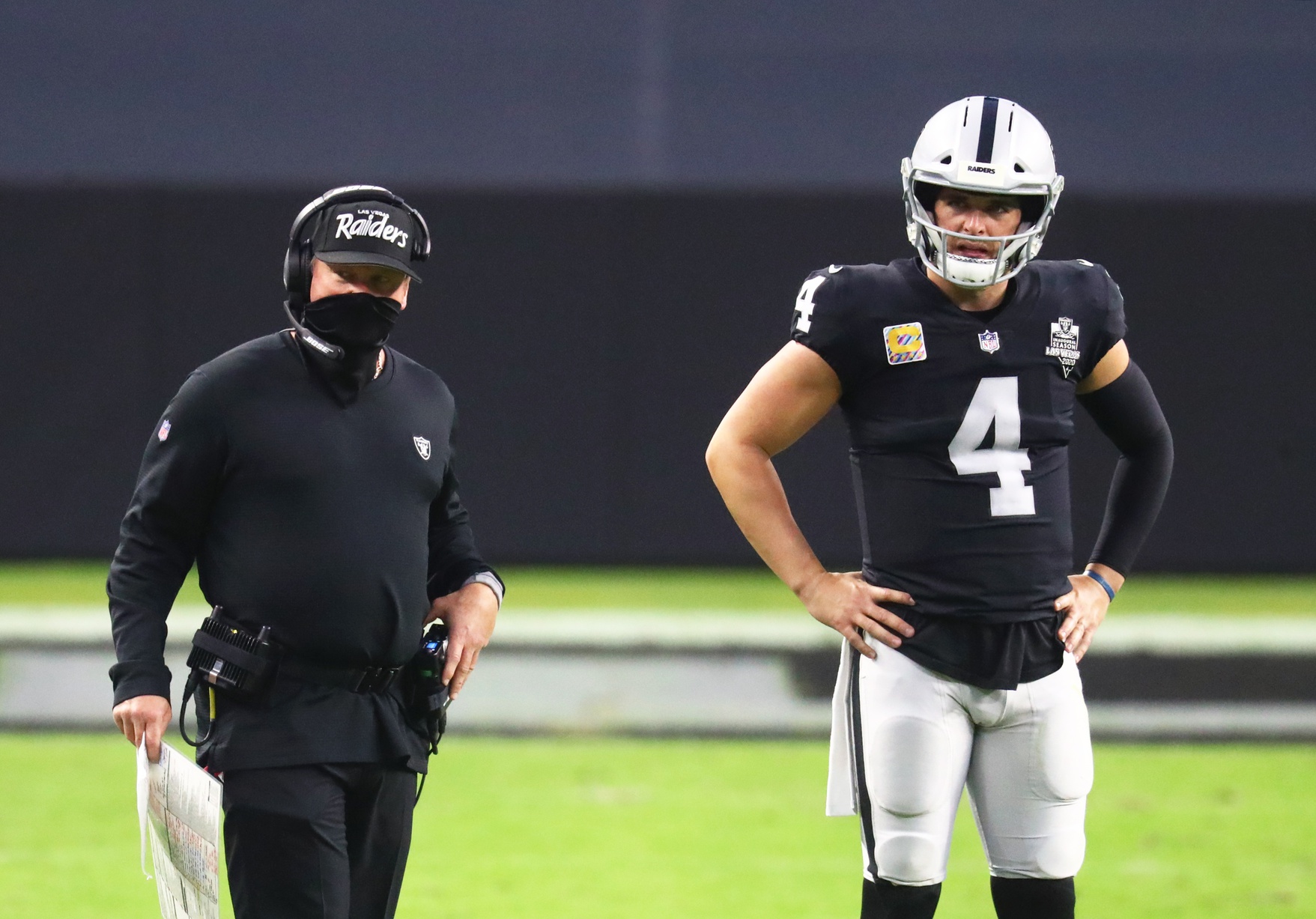 Las Vegas Raiders 2020 season preview: Can defense, Derek Carr step up in  first year in Sin City? - ABC7 San Francisco