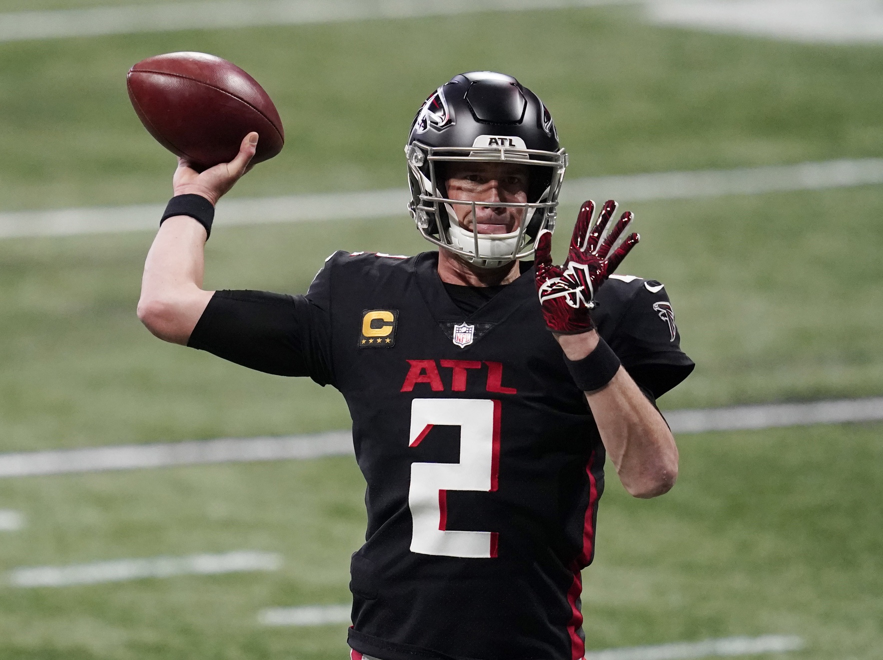 fantasy-football-best-ball-misvalued-qbs-best-ball-drafts-pff-fantasy-football-projections