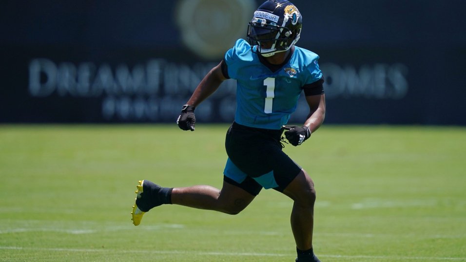 Jaguars running back Travis Etienne's foot injury not serious