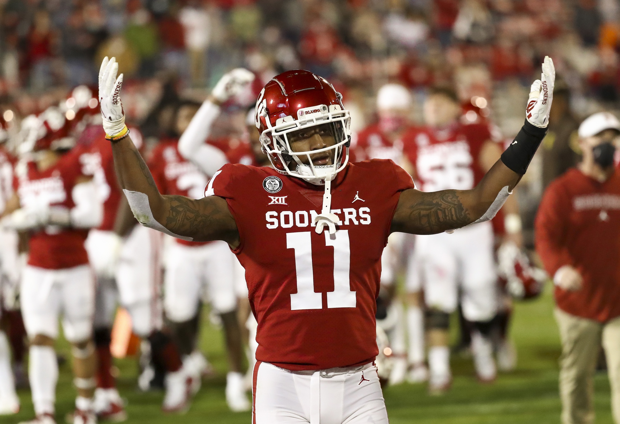 Pro Football Focus predicts Texas will battle Oklahoma for the Big 12's  best offense in 2019 - Barking Carnival