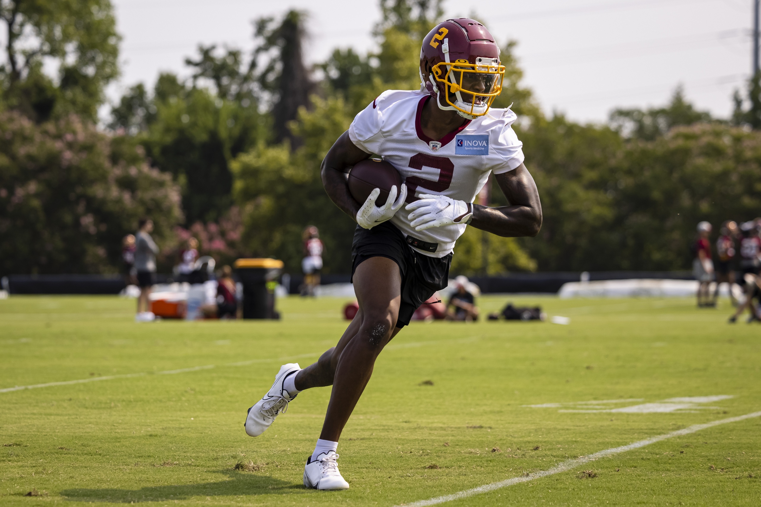 nfl-washington-football-team-rookies-impress-during-first-day-of-nfl-training-camp-in-pads-2021