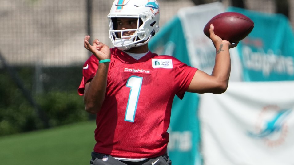 2021 Fantasy QB Sleepers: 10 Quarterbacks To Target Drafting In