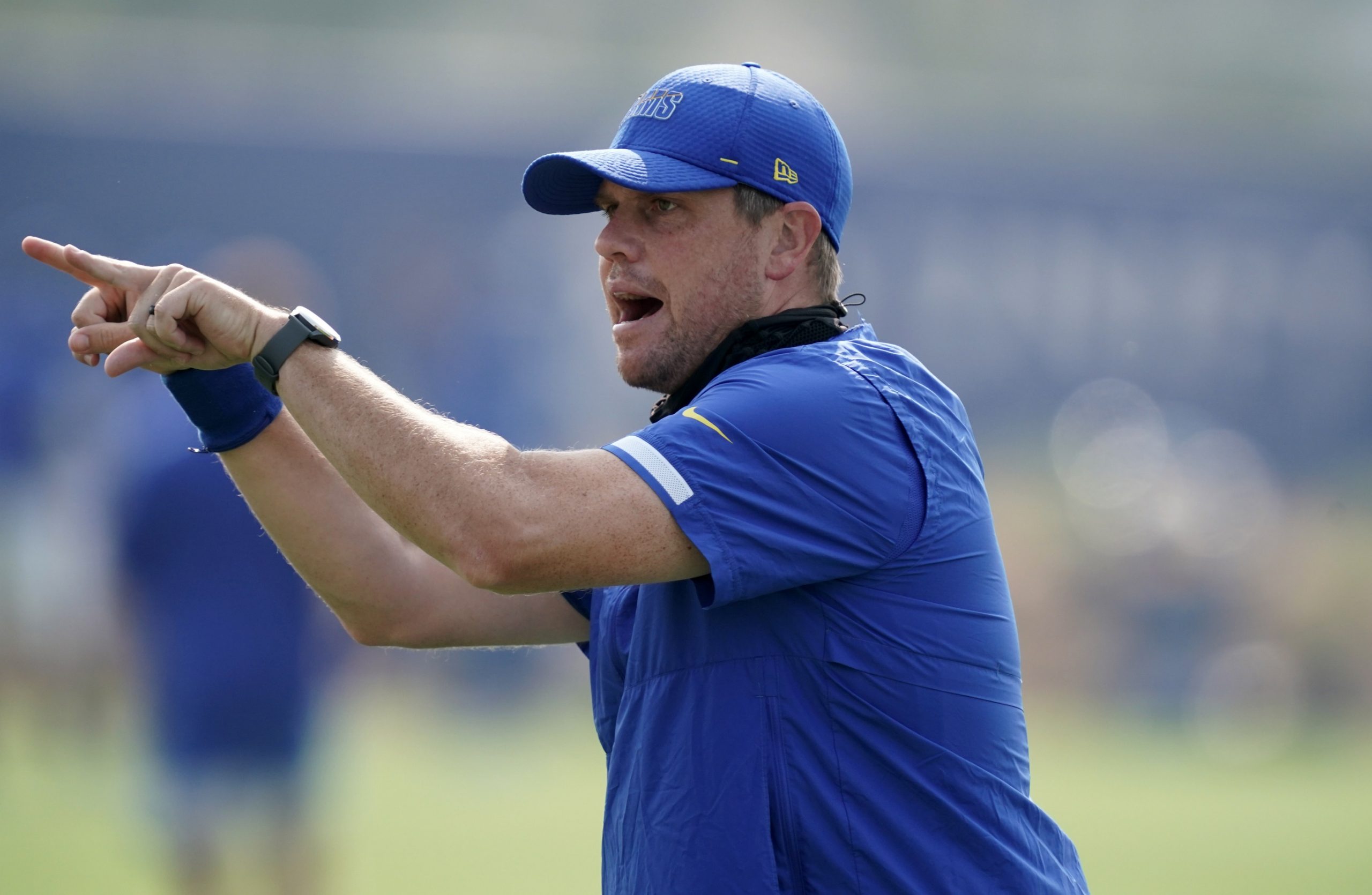 nfl-shane-waldron-sean-mcvay-seattle-seahawks-empty-package-russell-wilson