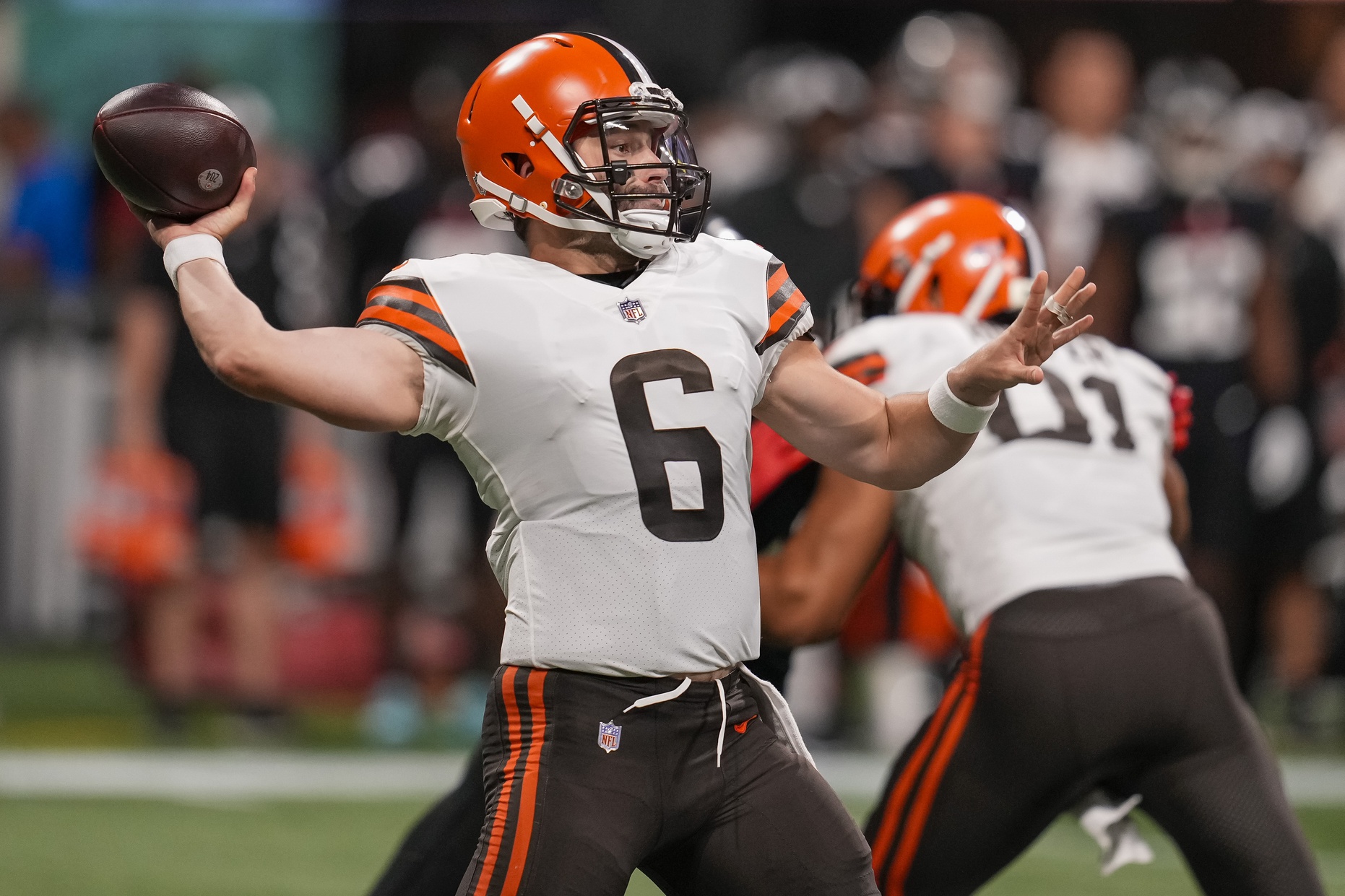 nfl-week-1-dfs-tournament-leverage-plays-2021