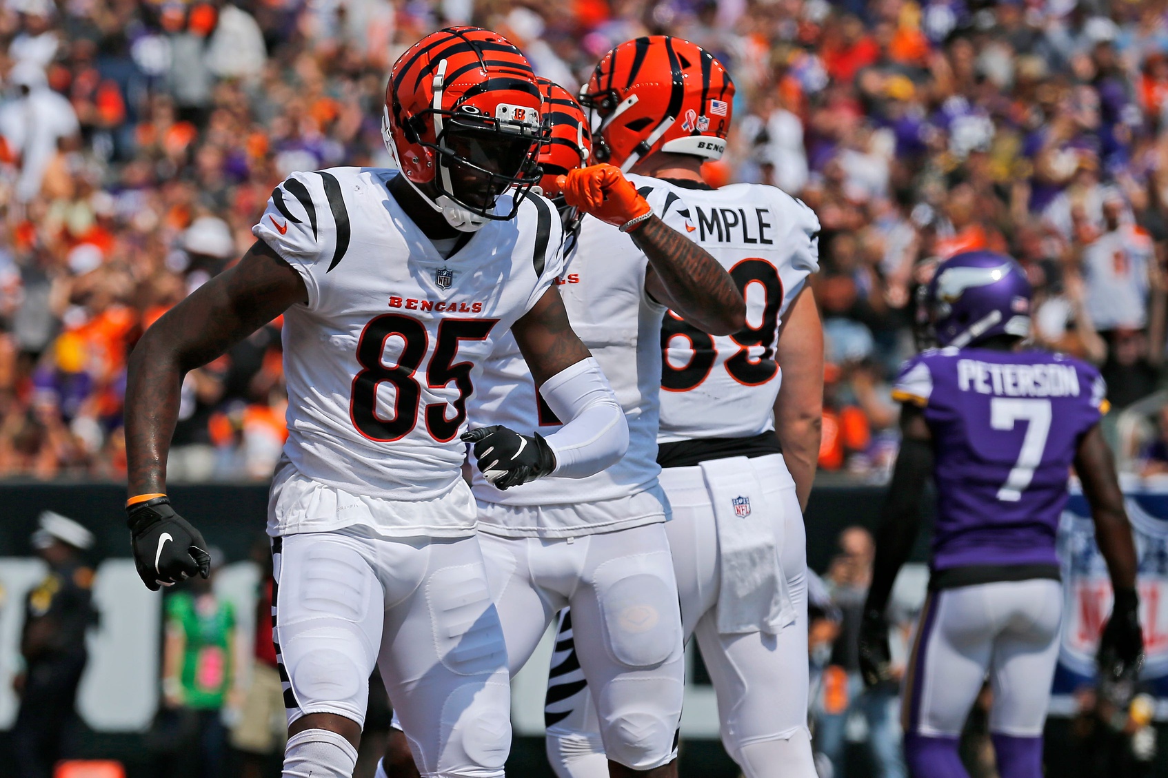 nfl-week-2-dfs-tournament-leverage-plays-2021