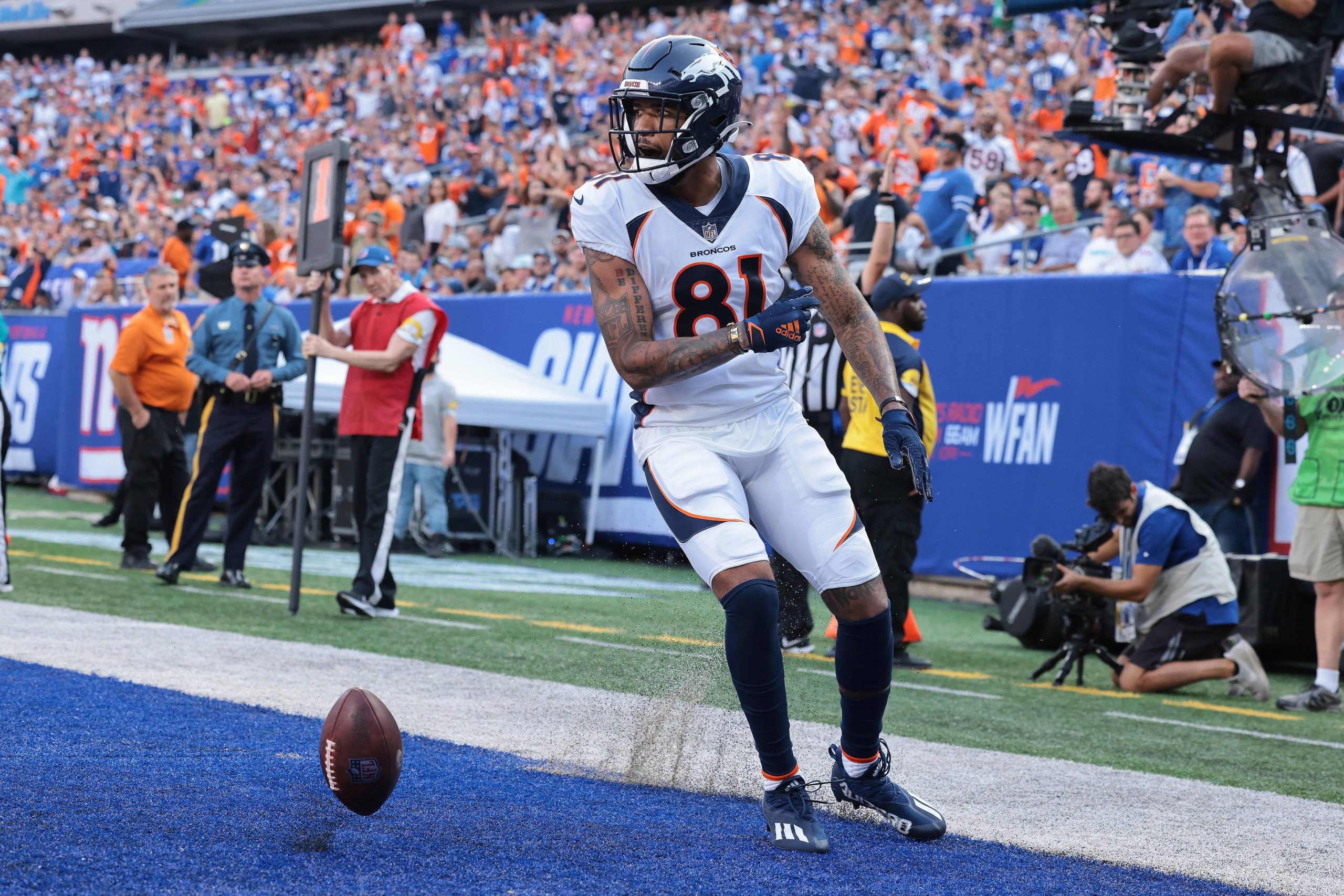 fantasy-football-late-waiver-wire-targets-carlos-hyde-tim-patrick-2021
