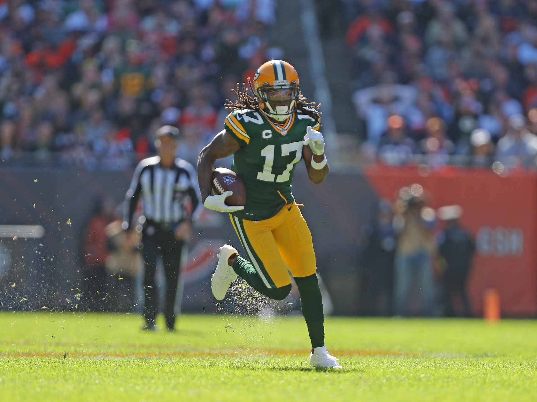 nfl-green-bay-packers-place-davante-adams-on-reserve-covid-19-list-nfl-week-8-2021