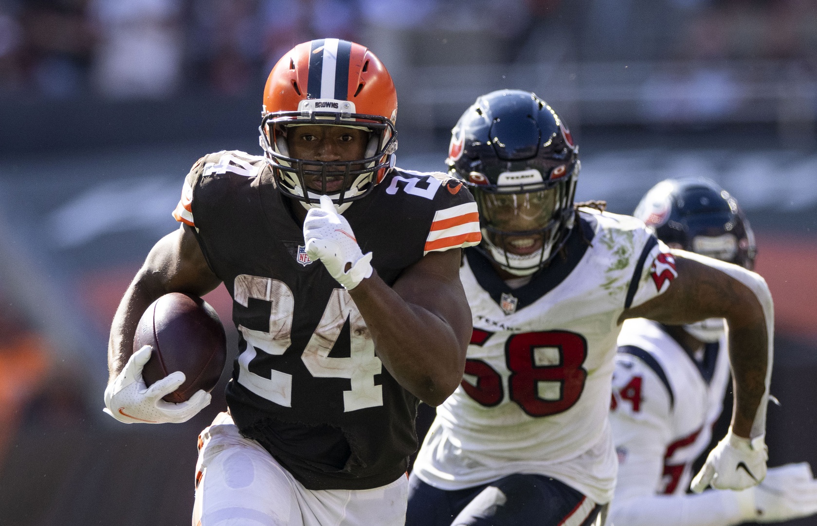 nfl-cleveland-browns-rb-nick-chubb-ruled-out-for-week-6-with-a-calf-injury-2021