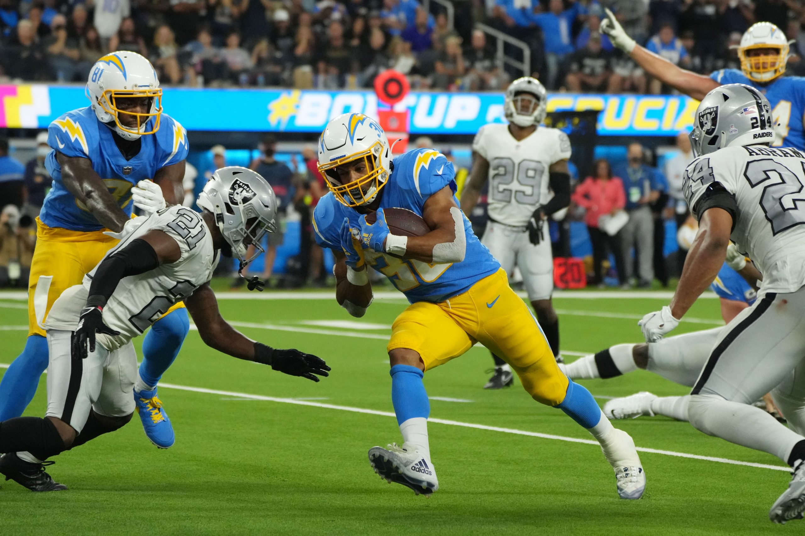 fantasy-football-immediate-fantasy-football-takeaways-nfl-week-4-monday-night-football-los-angeles-chargers-las-vegas-raiders