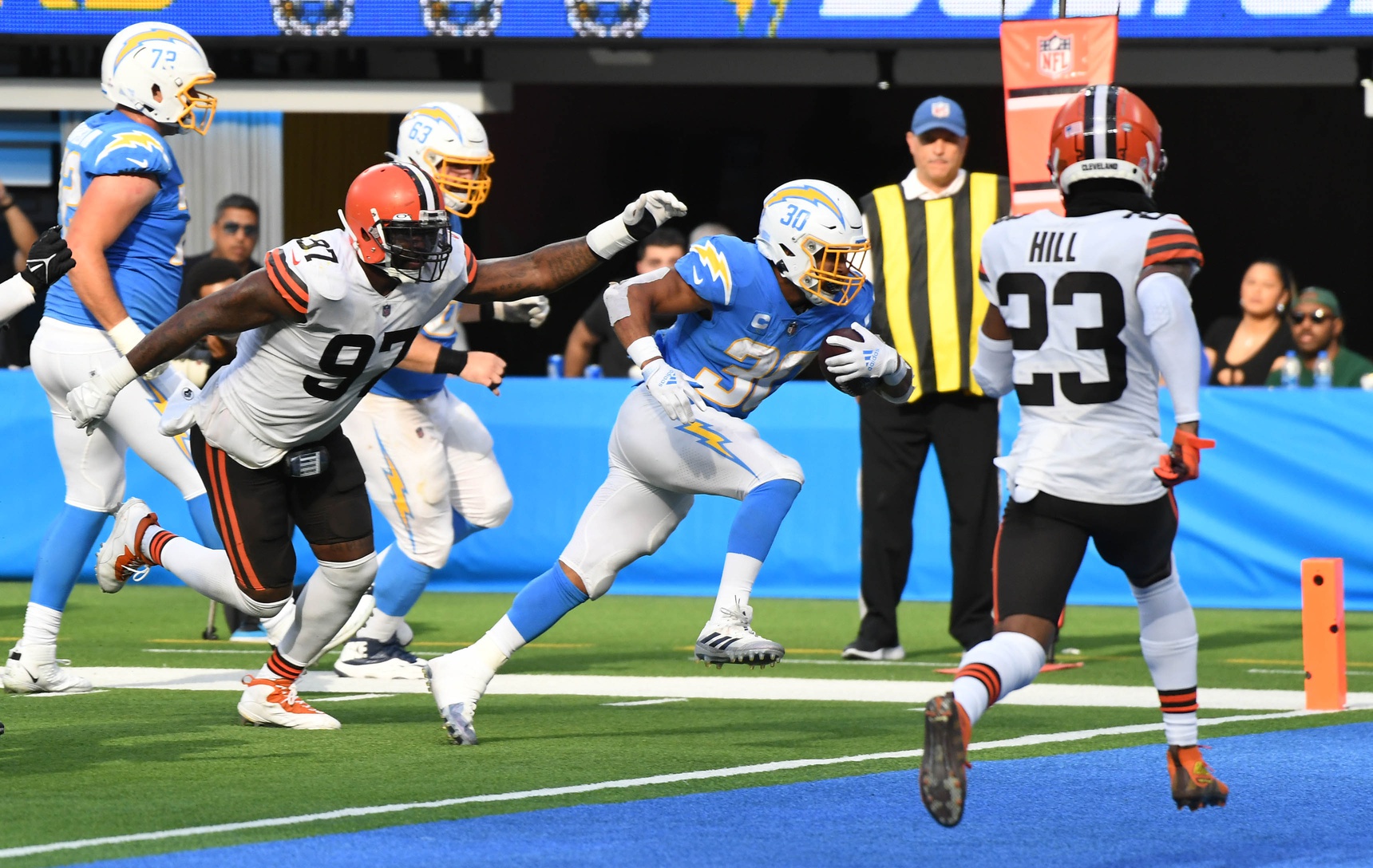 NFL Week 5 Game Recap: Los Angeles Chargers 47, Cleveland Browns 42 ...