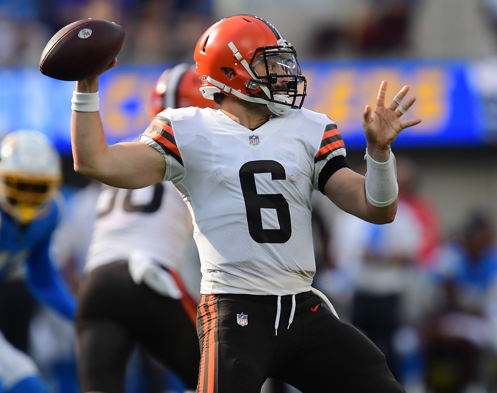 fantasy-football-week-12-draftkings-sunday-night-football-showdown-cleveland-browns-baltimore-ravens