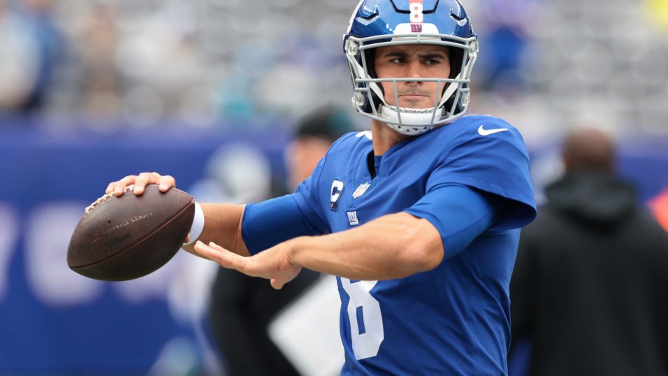 Should Daniel Jones be the Giants' quarterback in 2022? - Big Blue