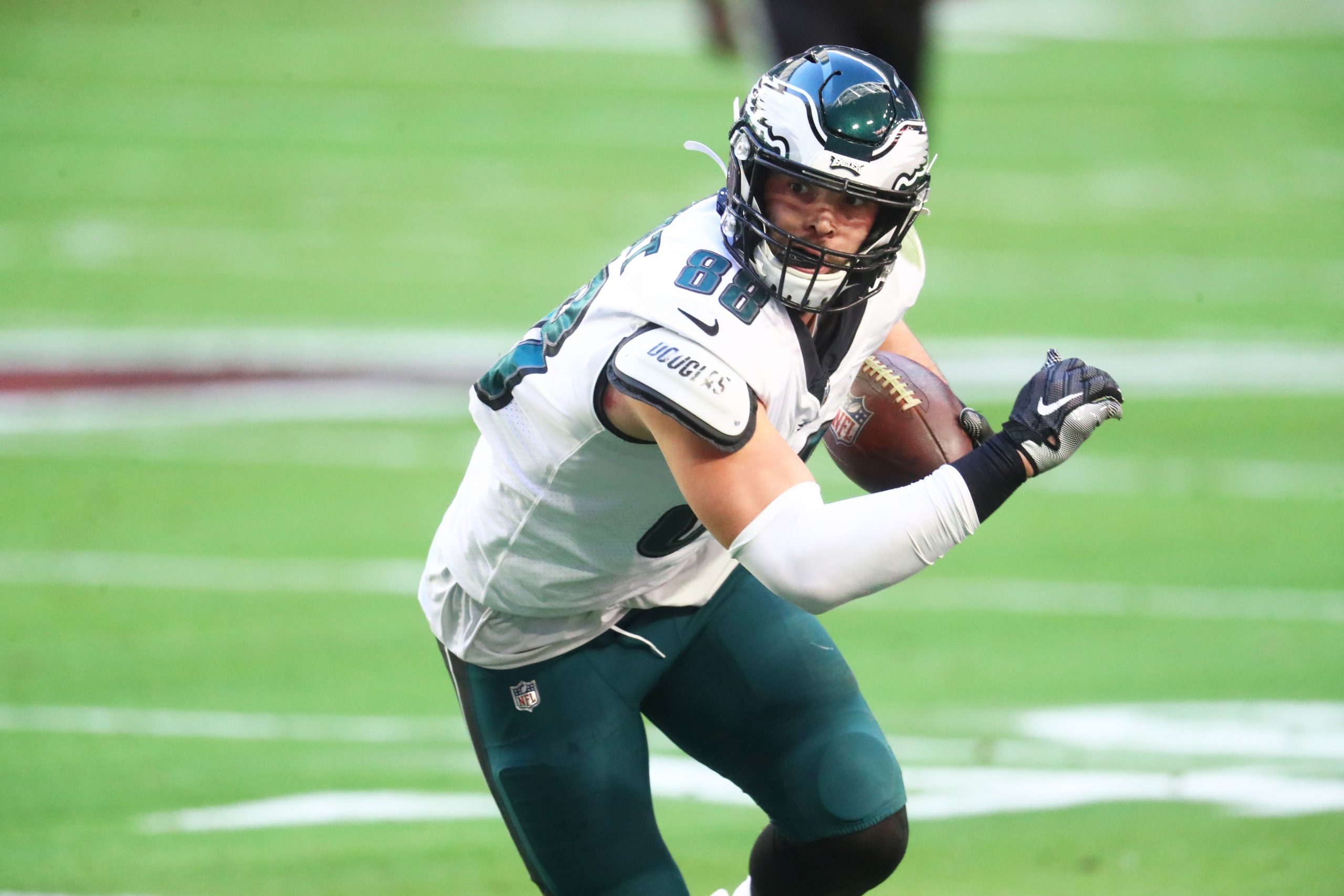 bet-nfl-week-5-late-sunday-slate-staff-bets-player-props-spread-bets