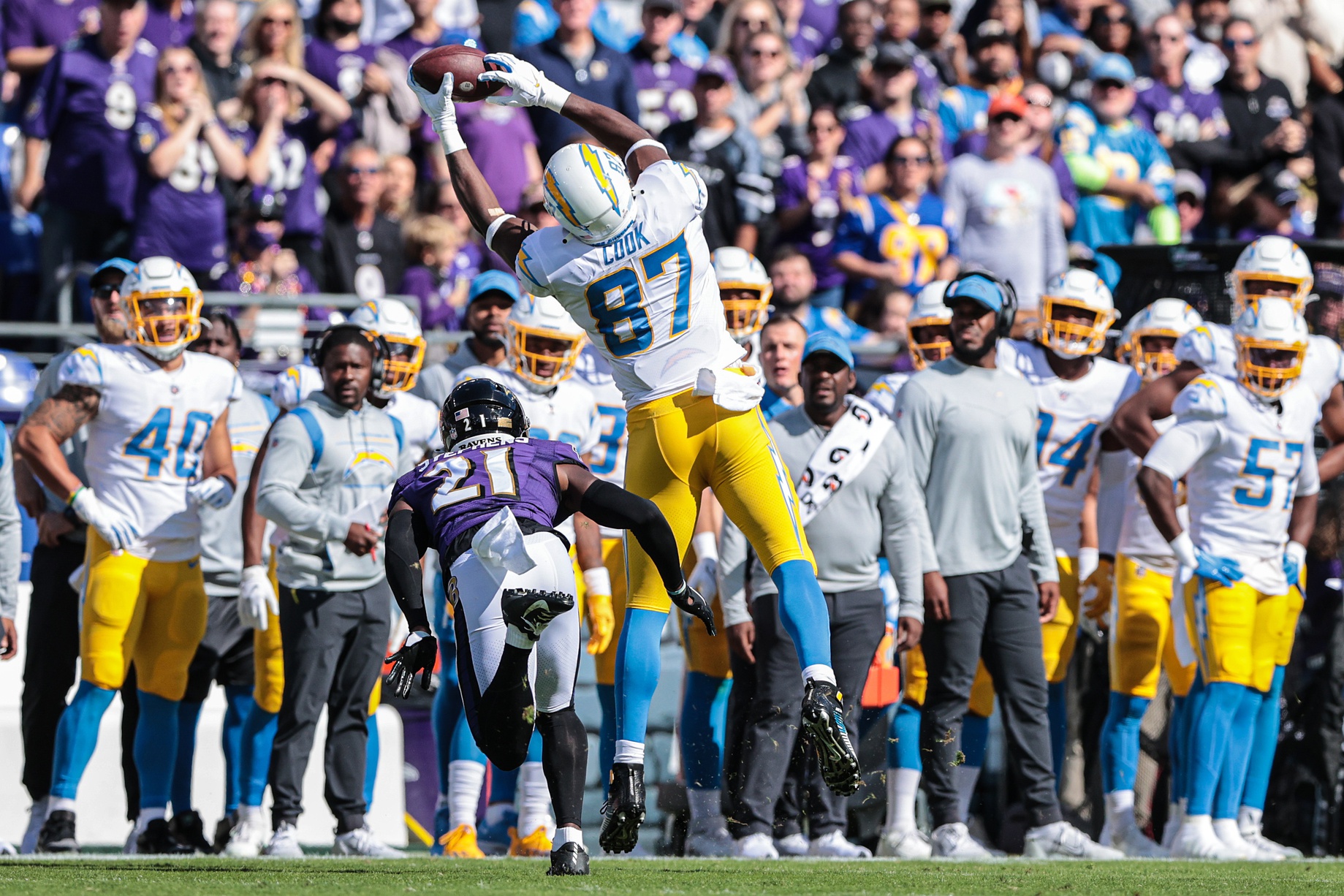 fantasy-football-dfs-week-9-tournament-picks-draftkings-fanduel-2021