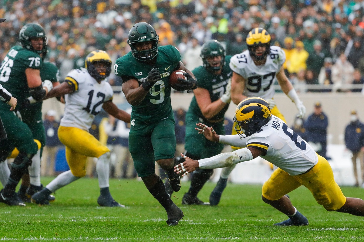 college-football-betting-week-10-spread-picks-2021