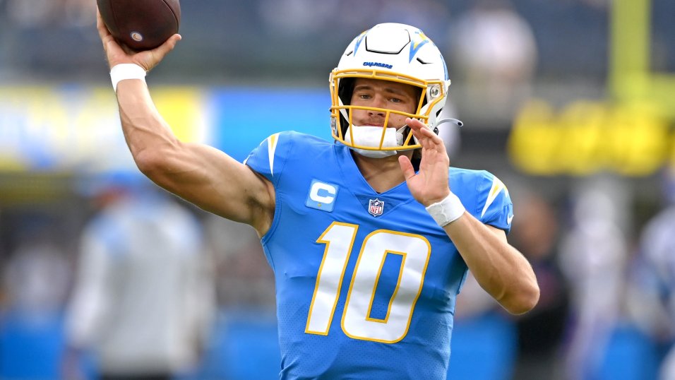 Justin Herbert thriving as rookie QB for Chargers
