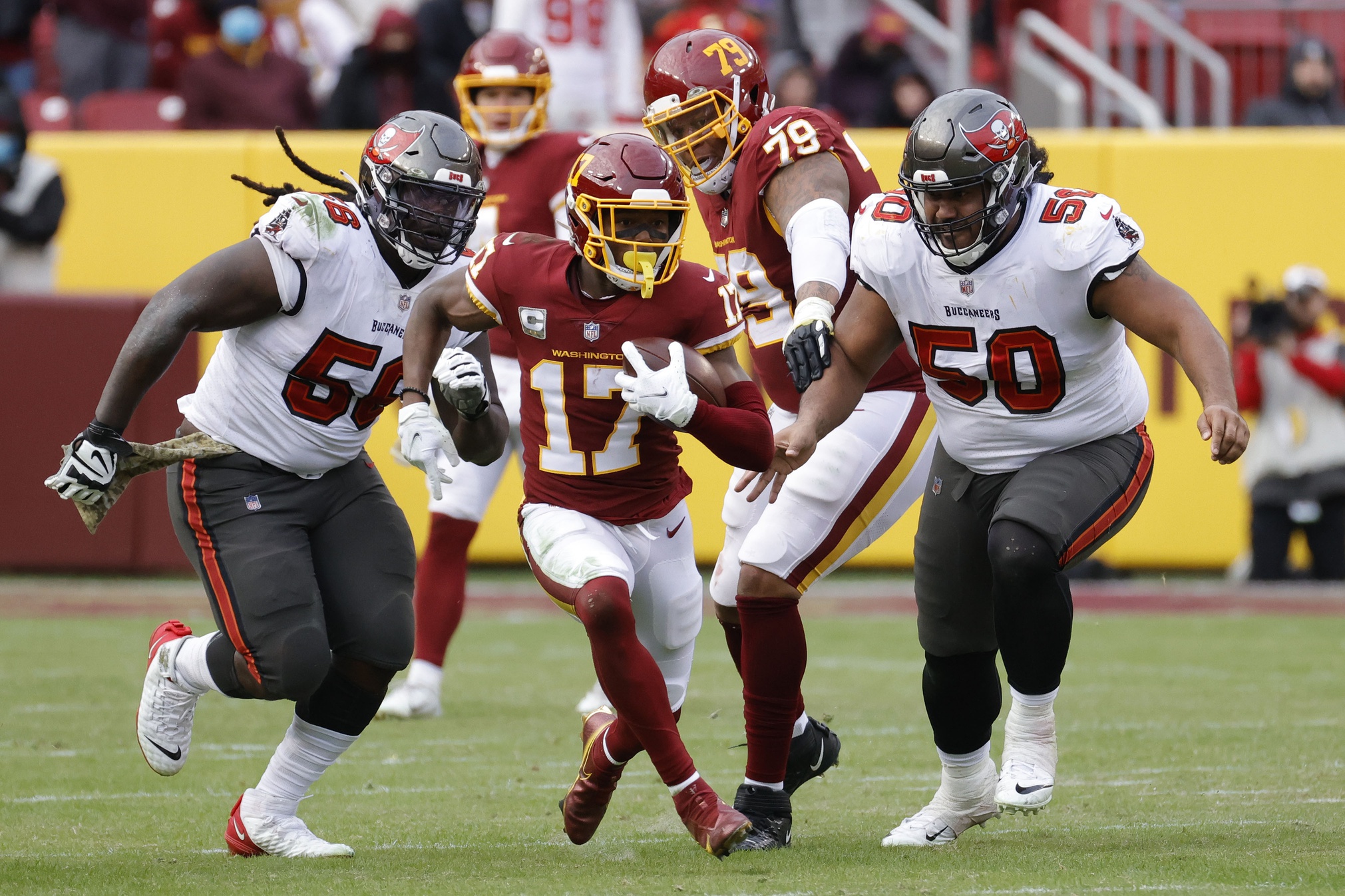 bet-best-nfl-week-12-monday-night-football-single-game-player-props-bets-washington-football-team-seattle-seahawks-2021