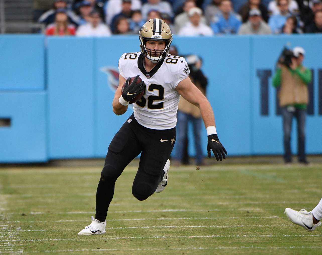 fantasy-football-early-waiver-wire-targets-biggest-risers-fallers-fantasy-football-nfl-week-11-2021