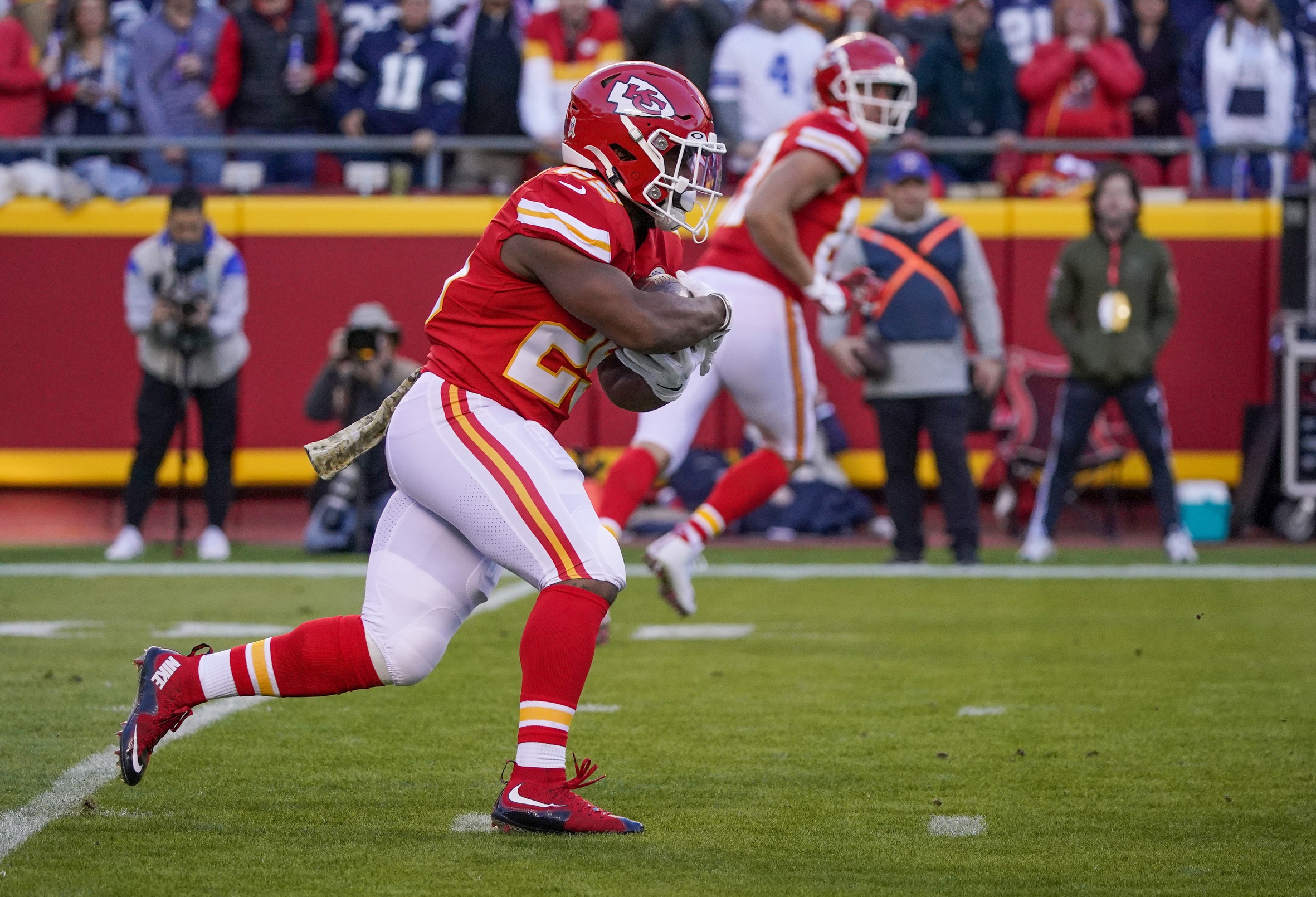 fantasy-football-nfl-week-14-matchups-fantasy-football-start-sit-2021