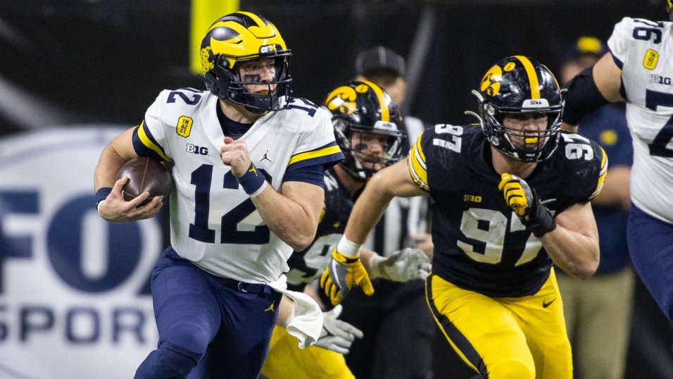 Snap counts, PFF grades that stood out from Michigan's win vs