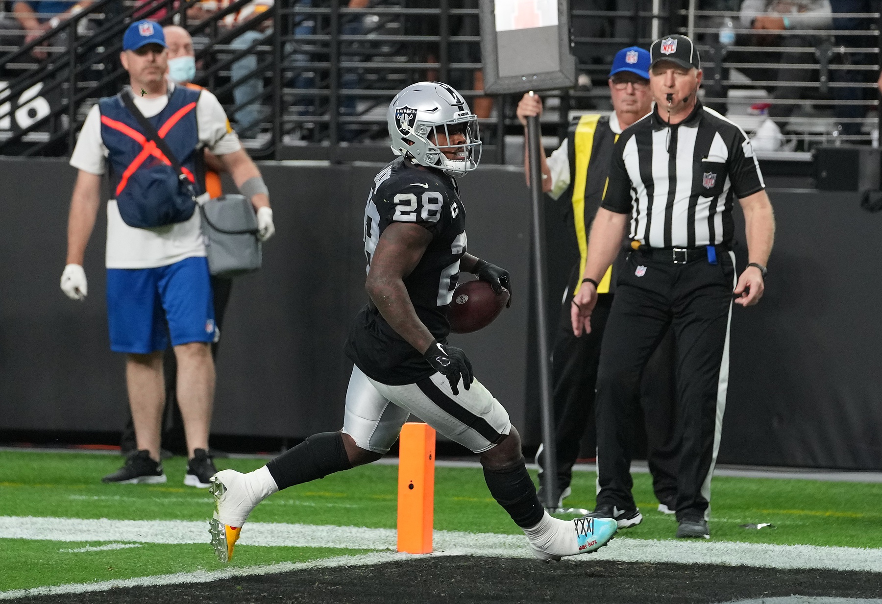 bet-prizepicks-week-14-player-props-spread-moneyline-over-under-2021