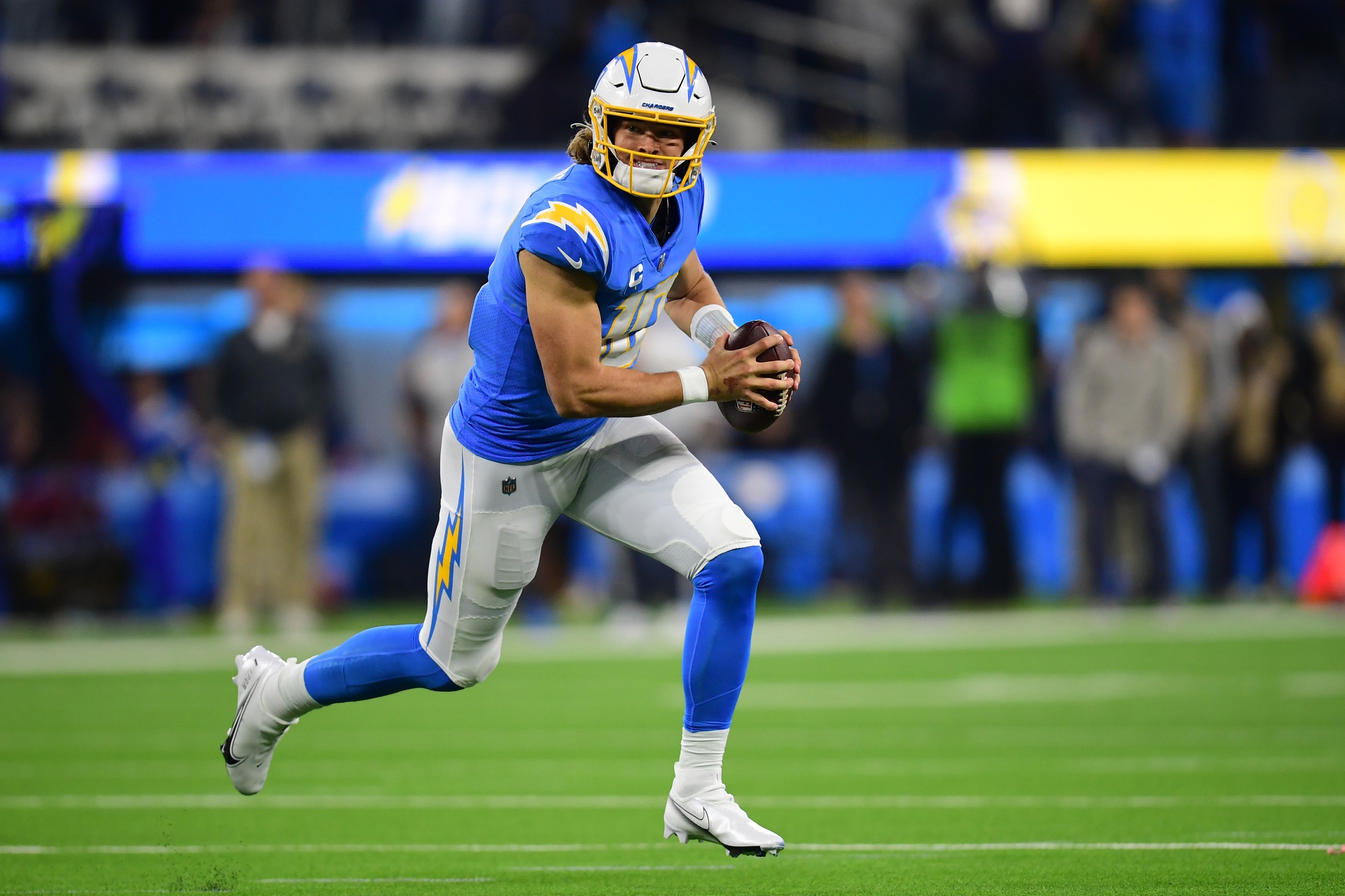 Las Vegas, Nevada, USA. 4th Feb, 2022. Los Angeles Chargers quarterback Justin  Herbert (10) during the AFC Pro Bowl Practice at Las Vegas Ballpark in Las  Vegas, Nevada. Darren Lee/CSM/Alamy Live News