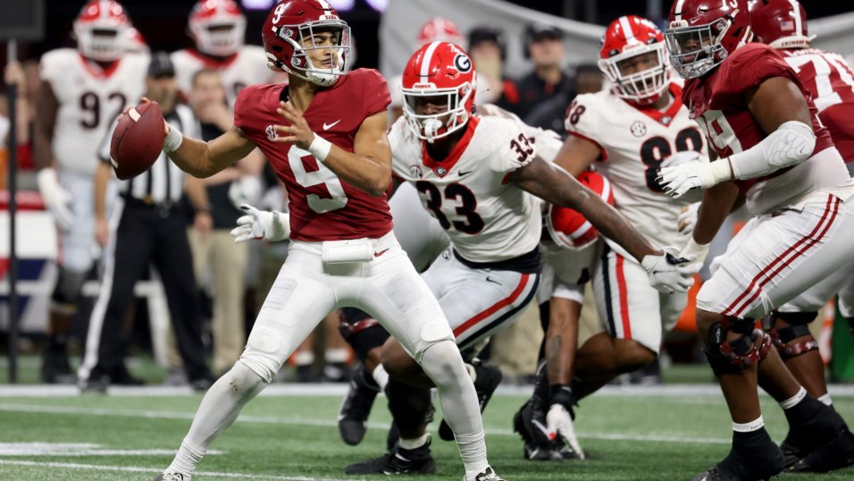 How a 12-team CFP would go in '22 (Some upsets, but Georgia rules)