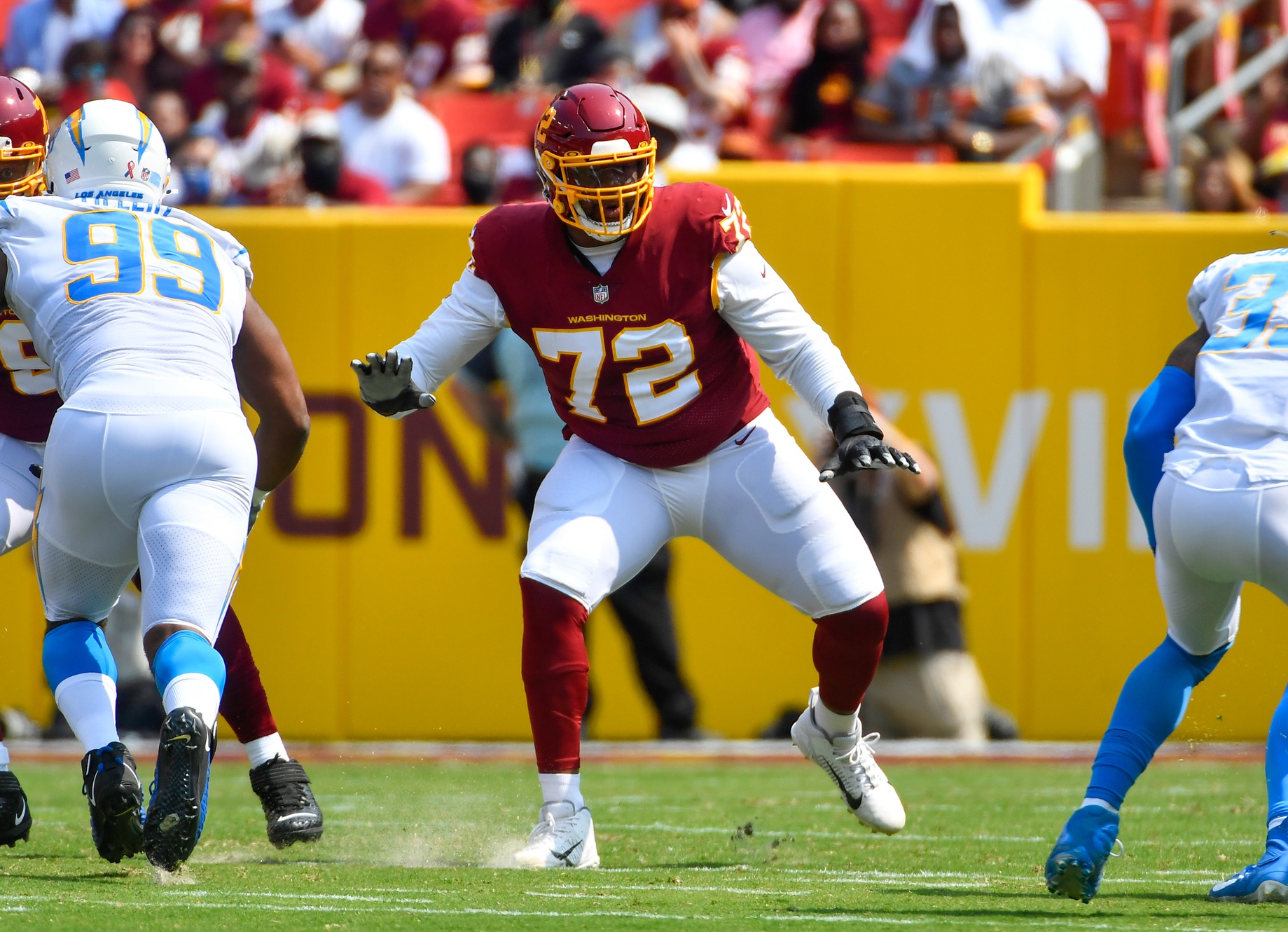 nfl-washington-football-team-signs-offensive-tackle-charles-leno-jr-three-year-37-5-million-contract-extension