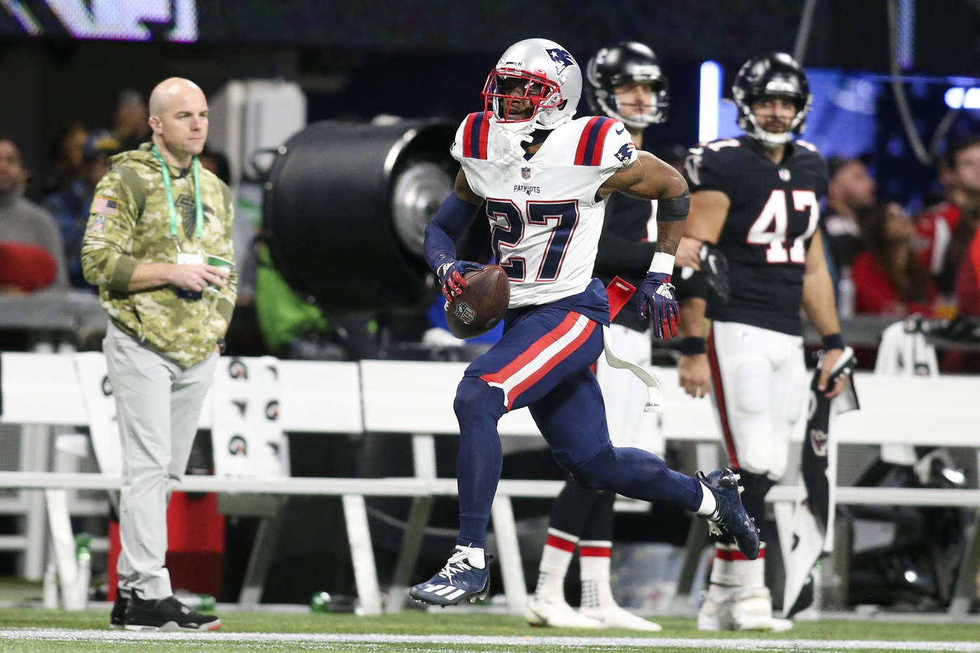 nfl-2022-nfl-free-agency-best-worst-deals
