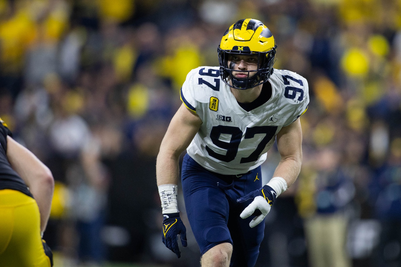 nfl-draft-clustering-2022-draft-defensive-linemen-aidan-hutchinson-kayvon-thibodeaux
