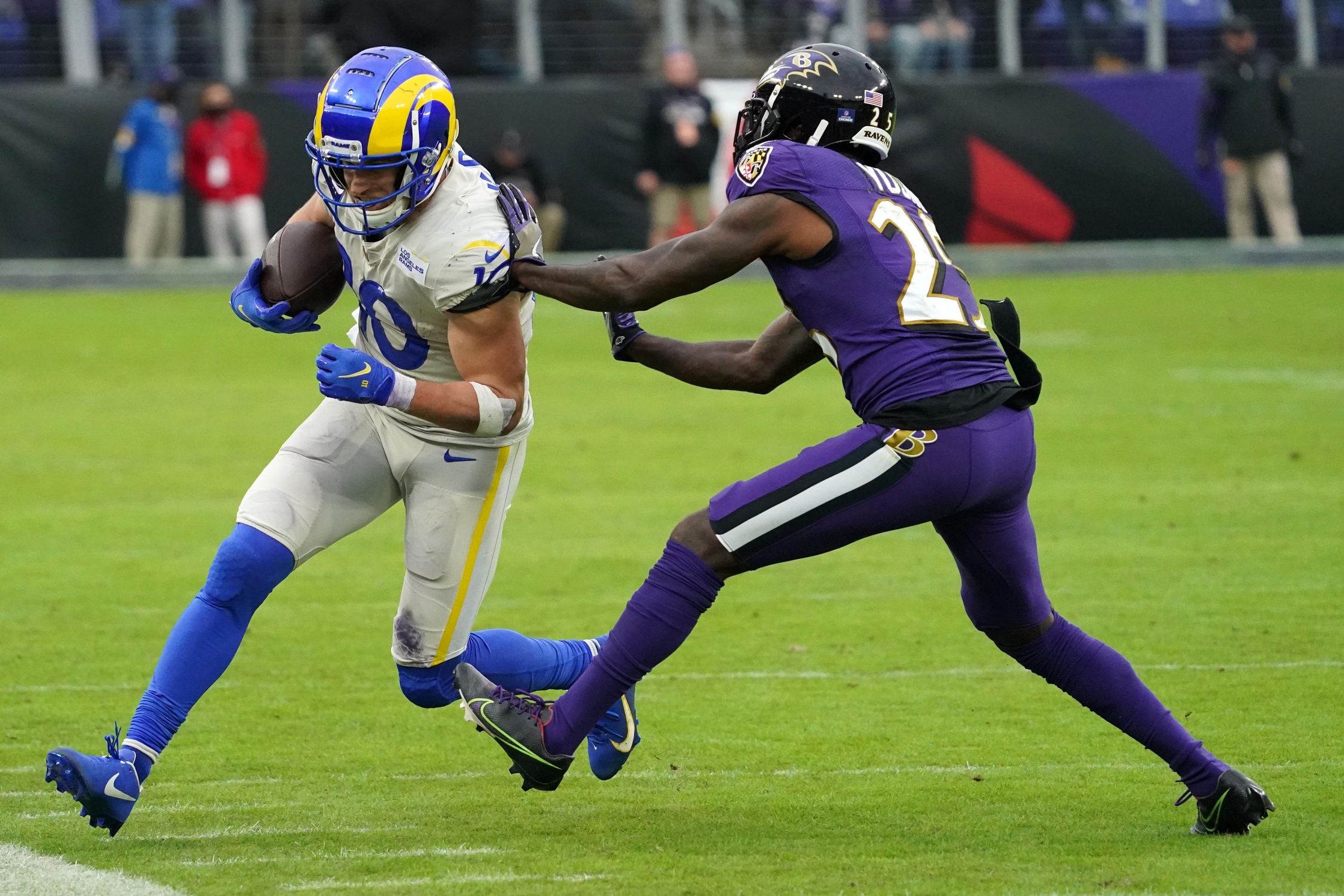 bet-best-nfl-week-18-sunday-player-props-bets-2021