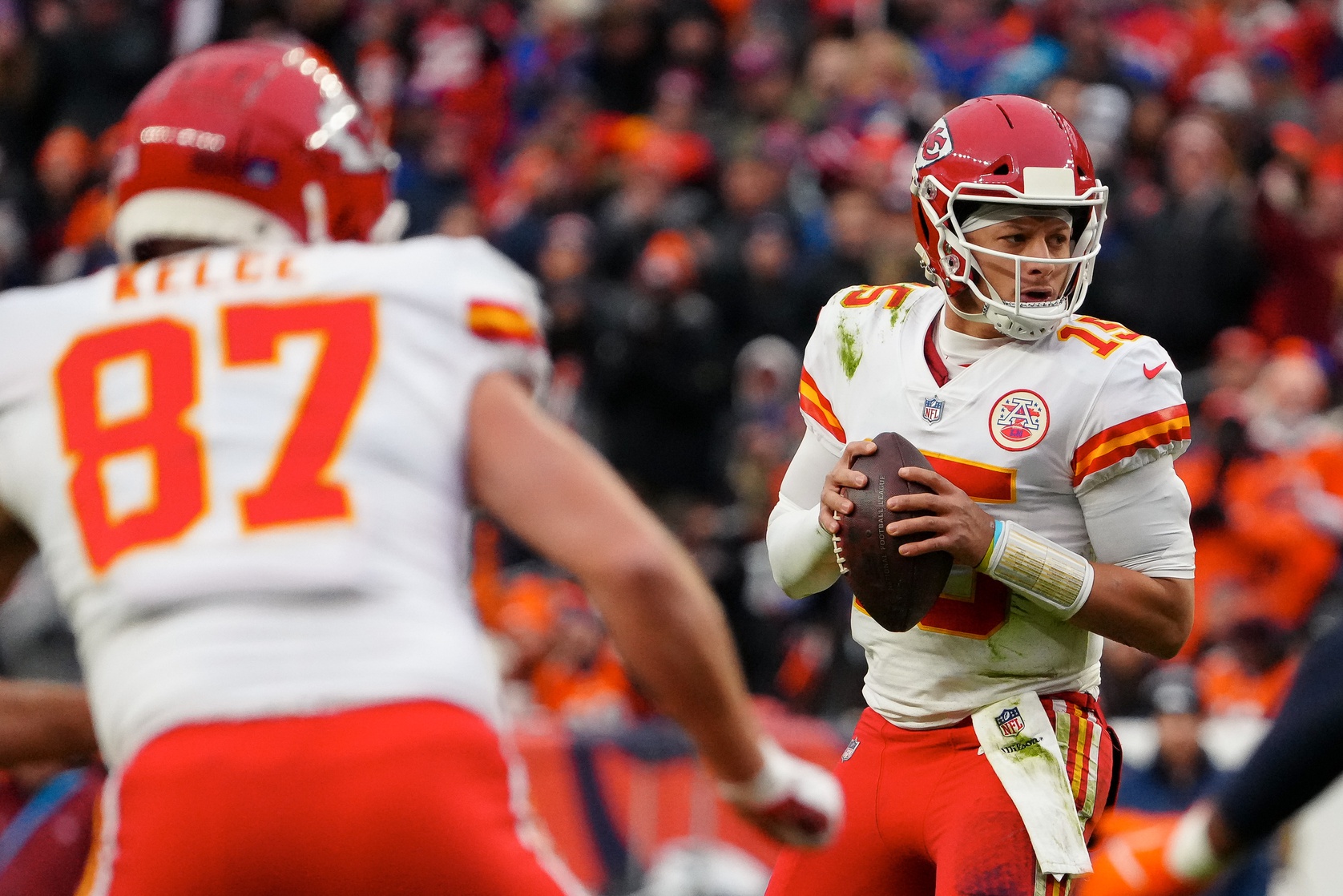 chargers-chiefs-tnf-betting-preview-best-bets-player-props-picks