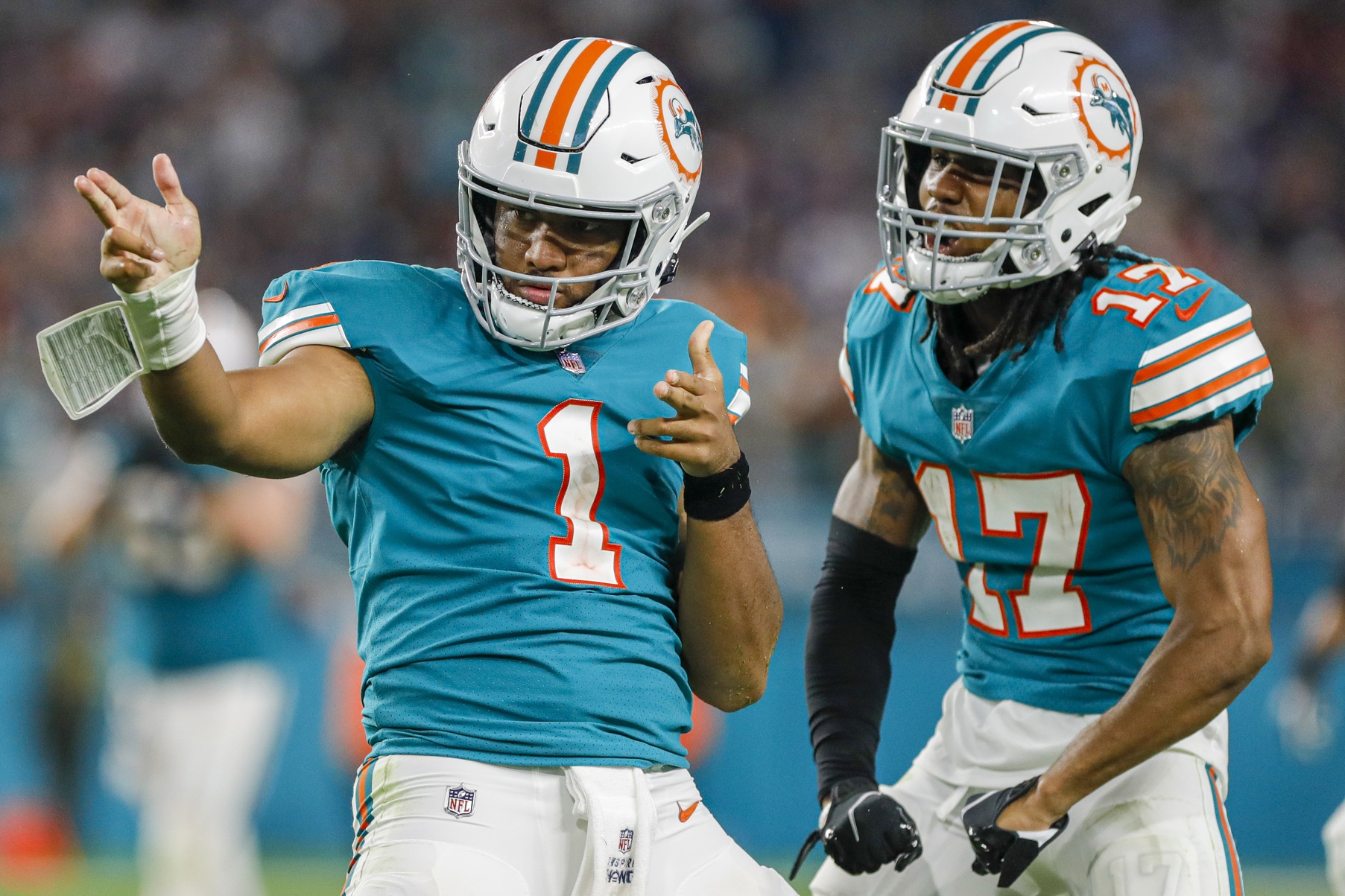 The entire Miami Dolphins offense is on my list of starts for week 12. 