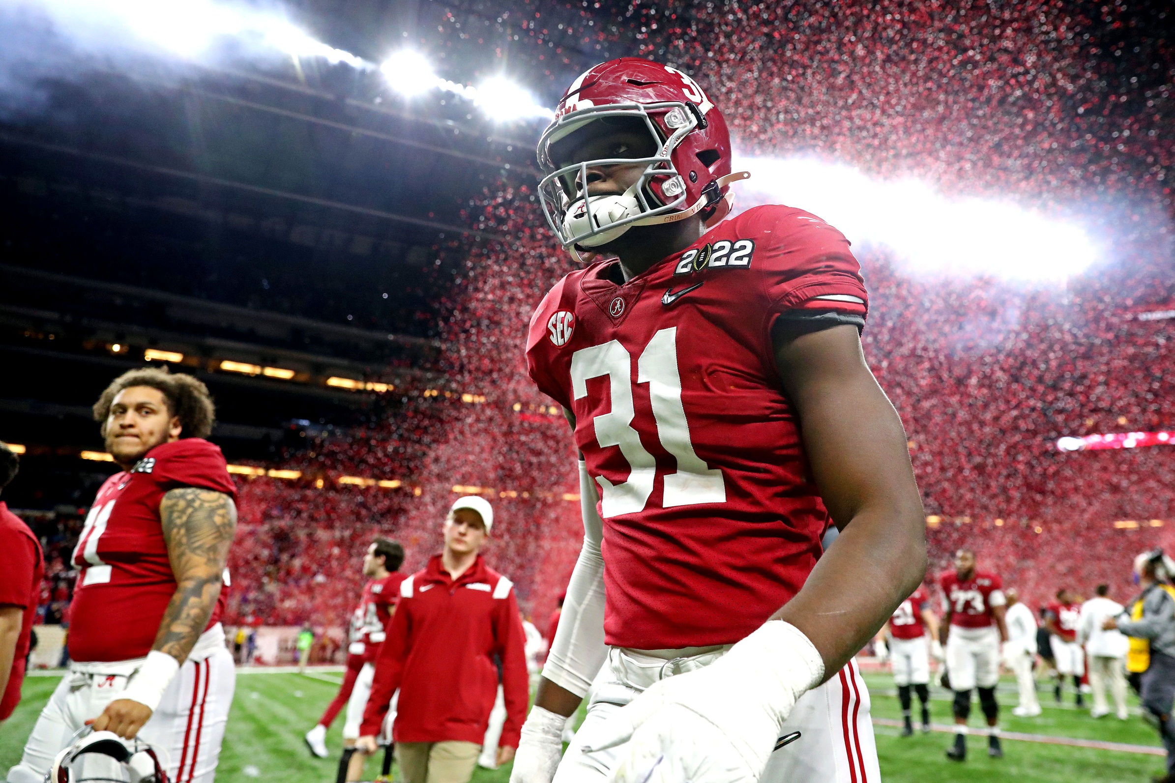 college-football-comparing-the-ap-top-25-poll-to-pffs-rankings