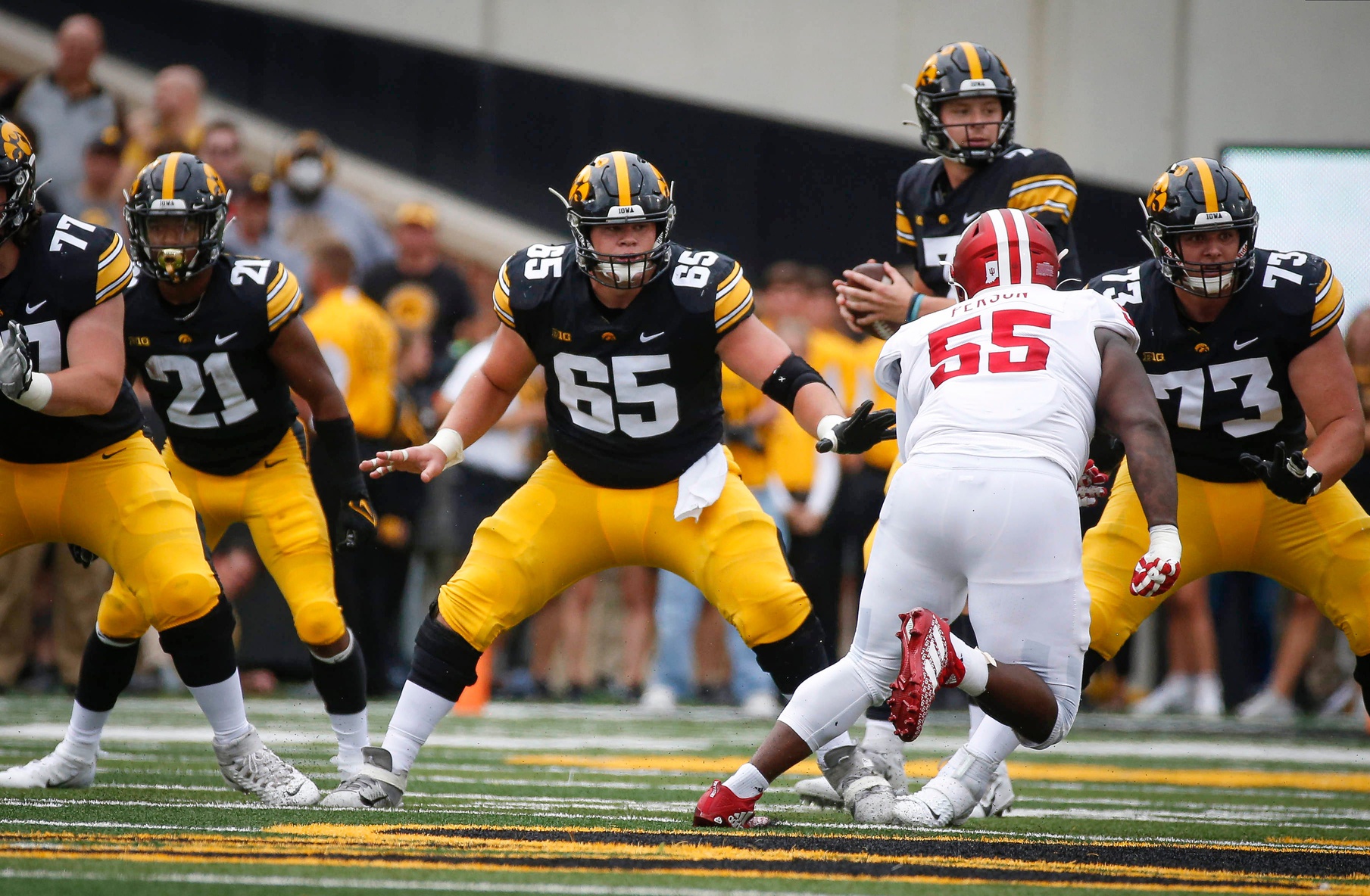 draft-2022-nfl-draft-mock-draft-all-nfc-south-teams-three-rounds